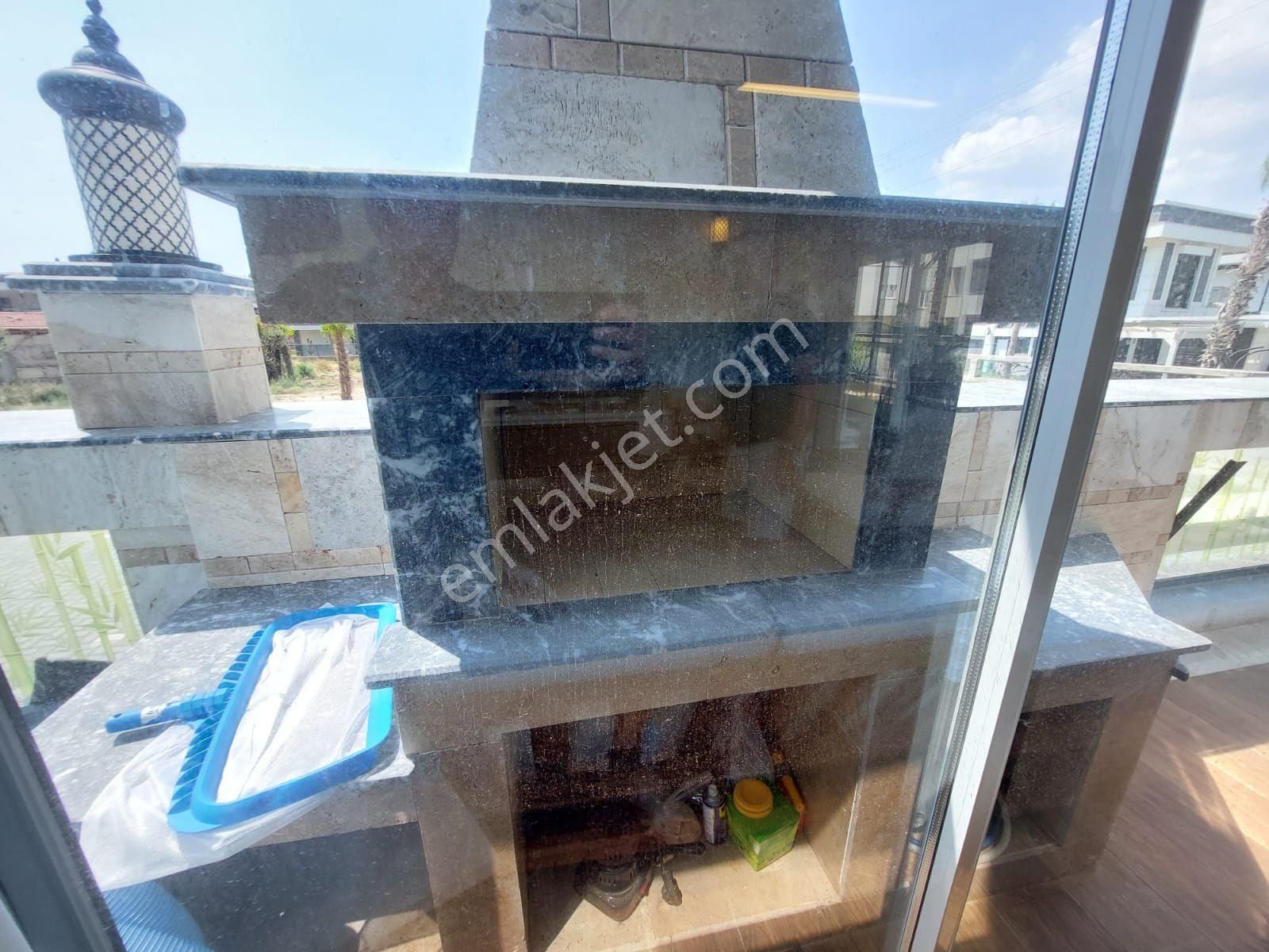 Kuşadası Merkezde Satılık 4+1 - Görsel 16