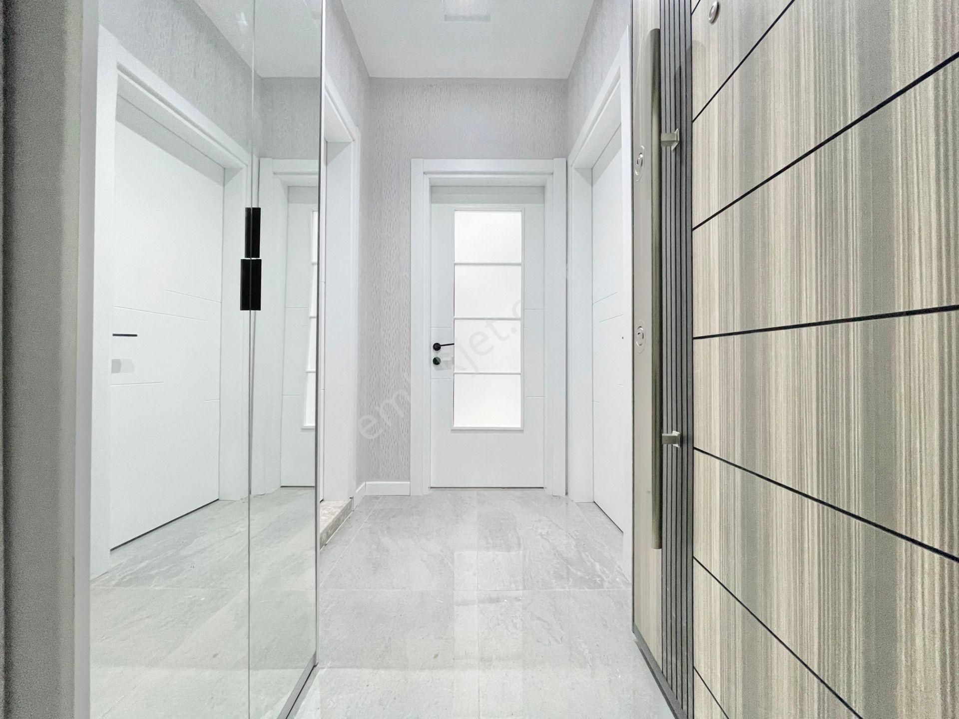 Berkay Demirel'den Ara Kat Cam Balkonlu Doğalgazlı 1+1 Daire - Görsel 20