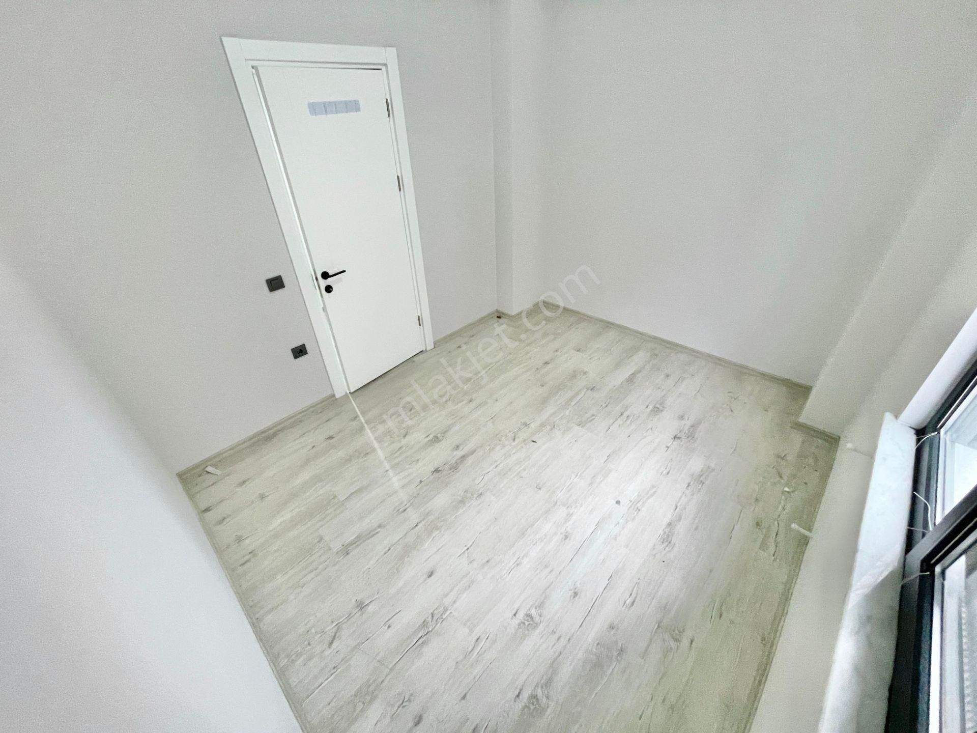 Berkay Demirel'den Ara Kat Cam Balkonlu Doğalgazlı 1+1 Daire - Görsel 11