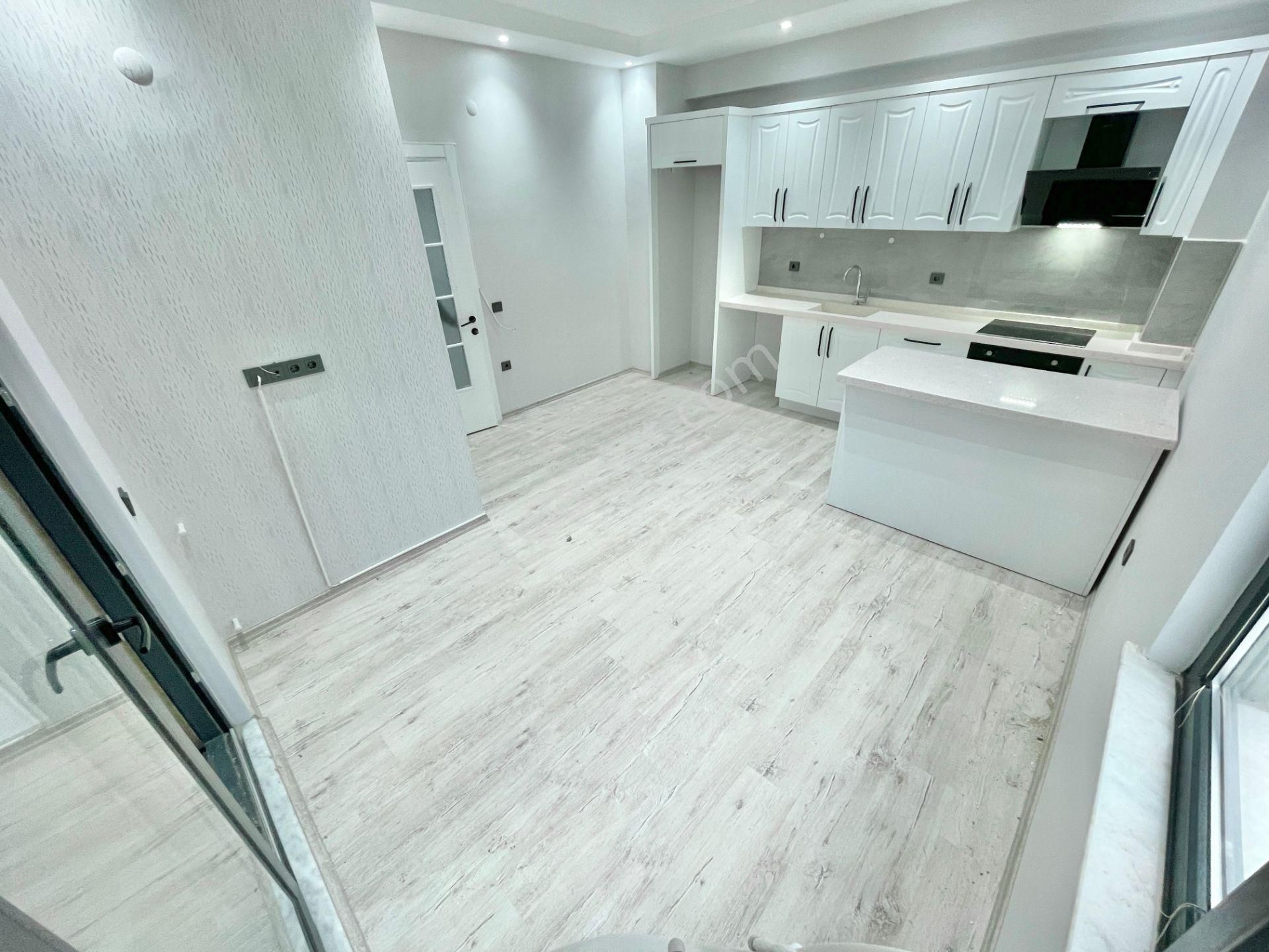 Berkay Demirel'den Ara Kat Cam Balkonlu Doğalgazlı 1+1 Daire - Görsel 16