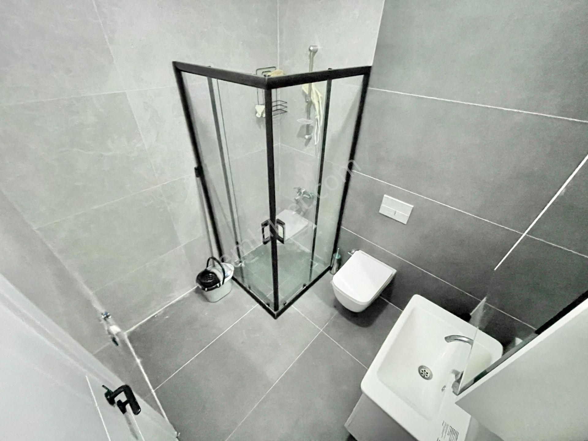 Berkay Demirel'den Ara Kat Cam Balkonlu Doğalgazlı 1+1 Daire - Görsel 8