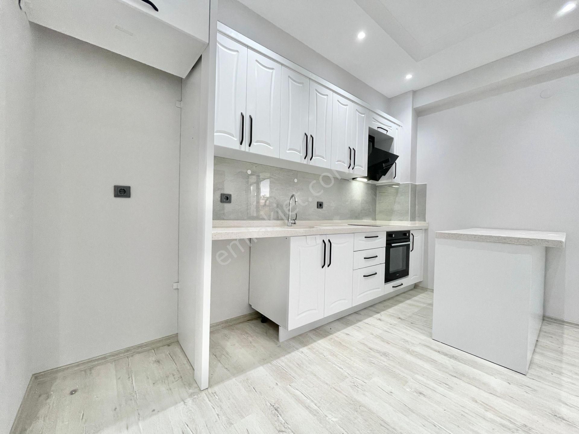 Berkay Demirel'den Ara Kat Cam Balkonlu Doğalgazlı 1+1 Daire - Görsel 14