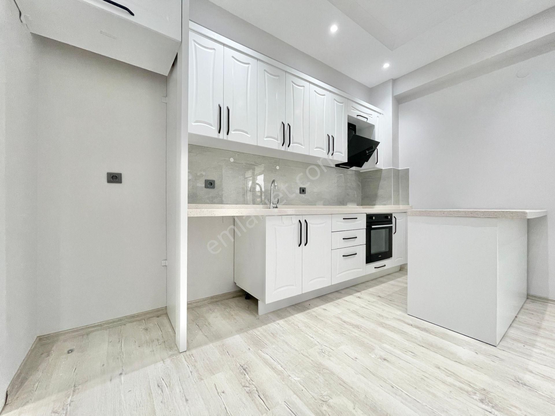 Berkay Demirel'den Ara Kat Cam Balkonlu Doğalgazlı 1+1 Daire - Görsel 9