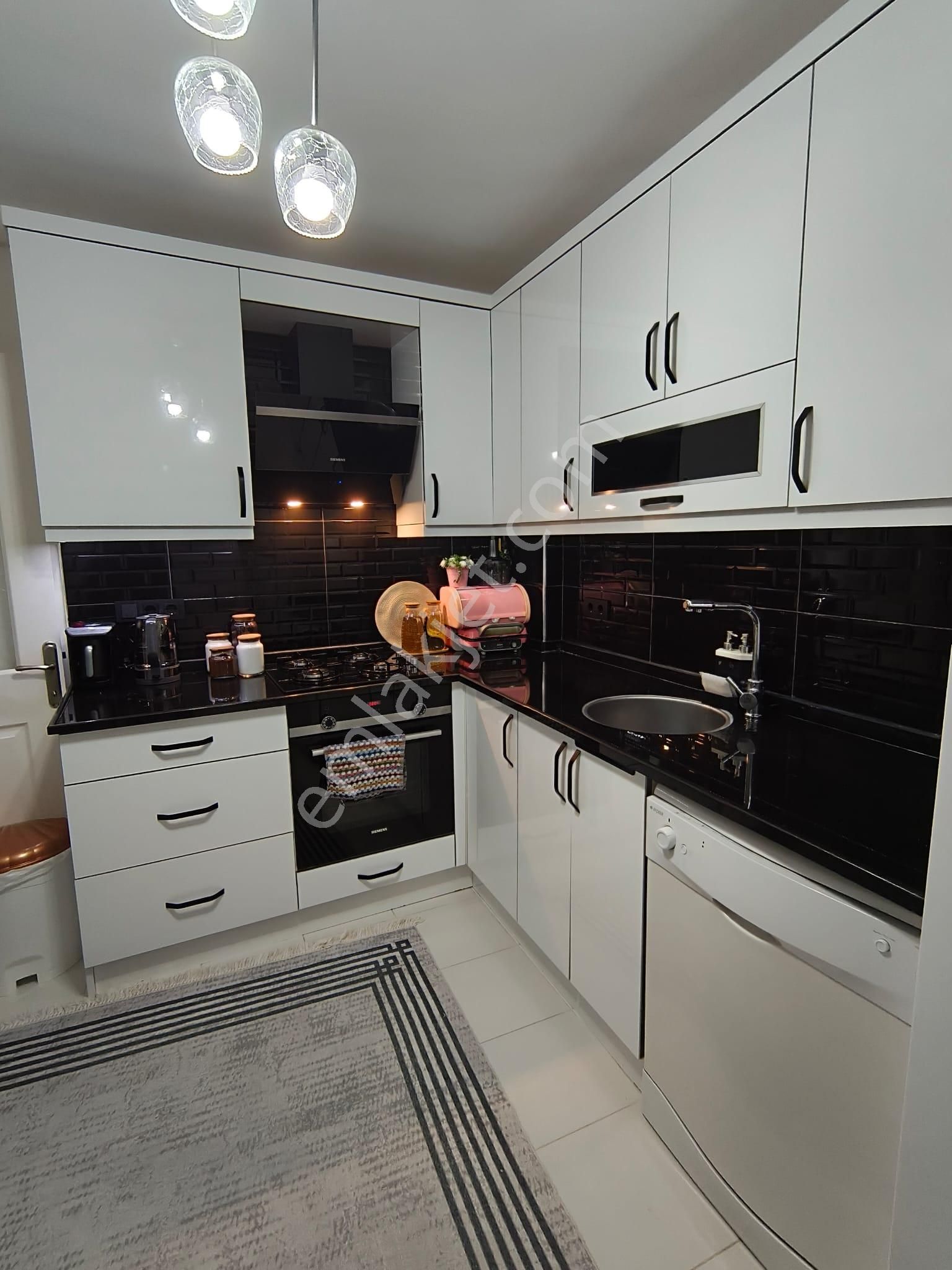 Şükrü Karaduman Caddesinde 3+1 Doğalgazlı Arakat Yeni Bina - Görsel 9