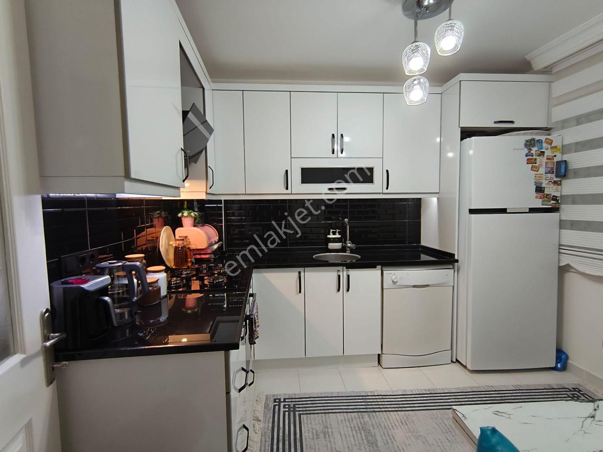 Şükrü Karaduman Caddesinde 3+1 Doğalgazlı Arakat Yeni Bina - Görsel 8