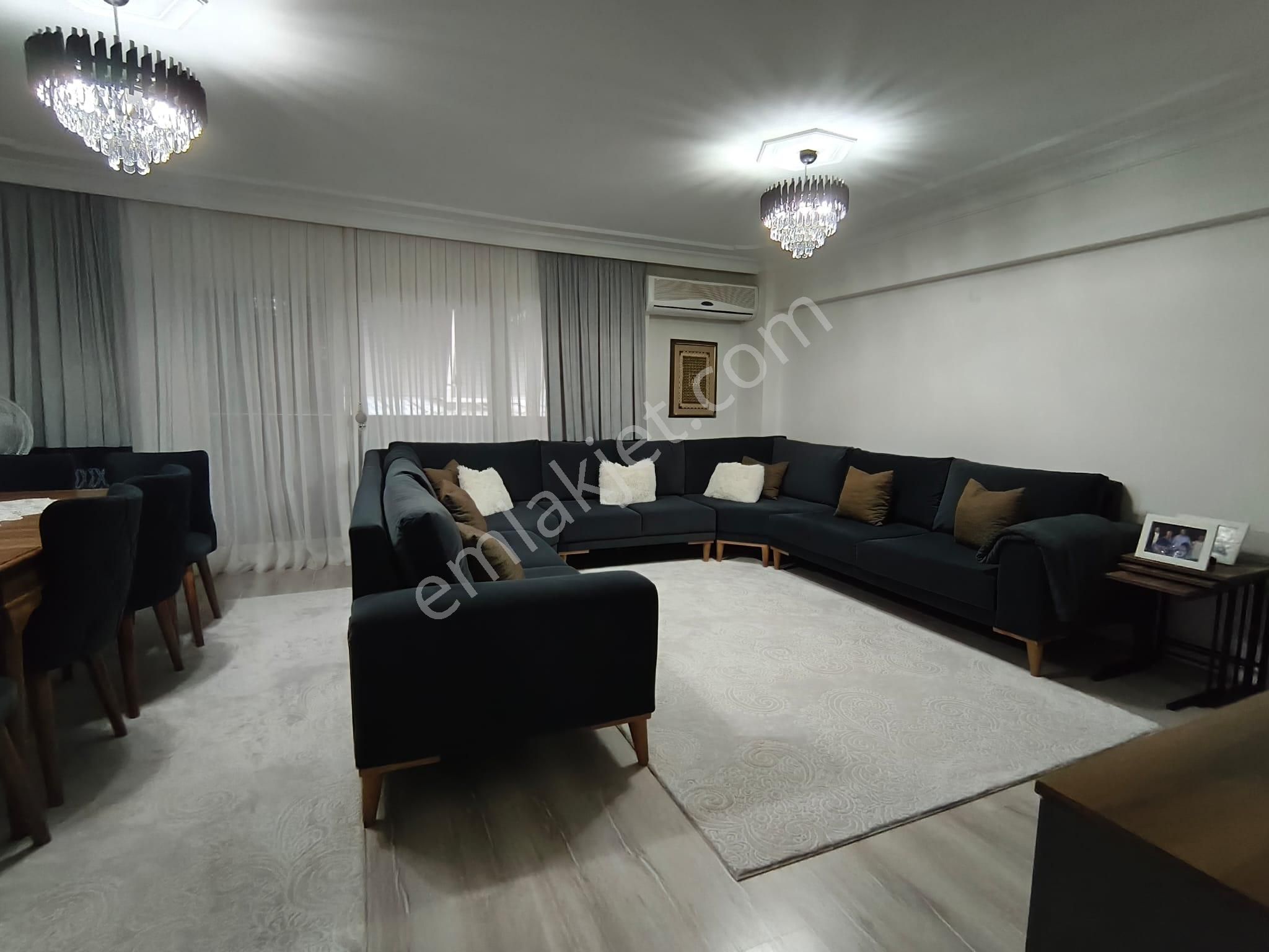 Şükrü Karaduman Caddesinde 3+1 Doğalgazlı Arakat Yeni Bina