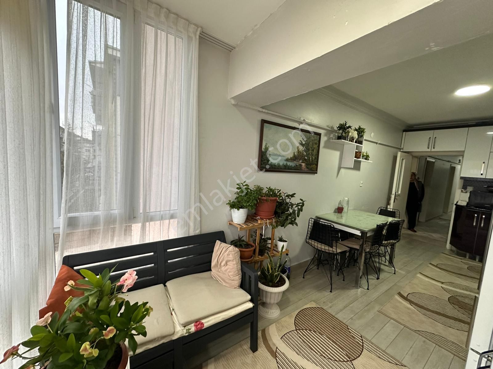 Ty'den Pınarbaşı Mh^de E. Banyolu Full Yapılı Kat Konumda Geniş 3+1 Bağımsz Daire - Görsel 28