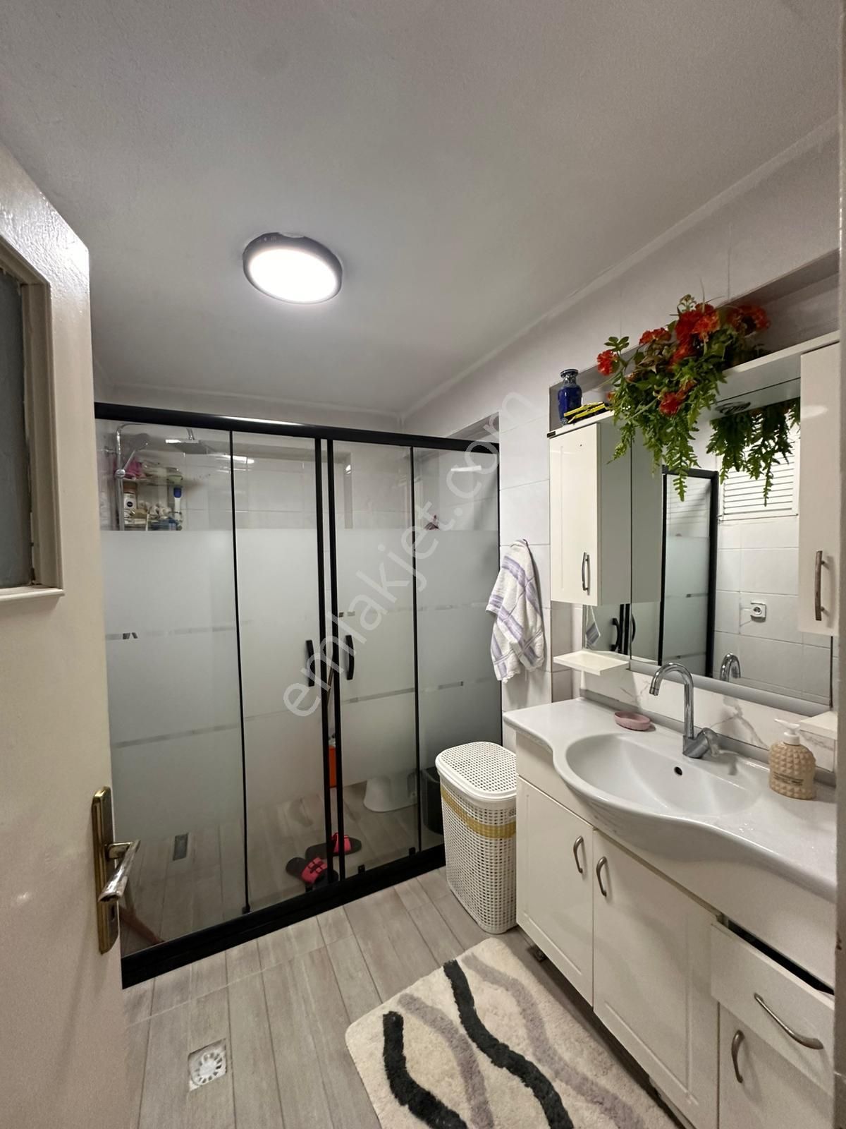 Ty'den Pınarbaşı Mh^de E. Banyolu Full Yapılı Kat Konumda Geniş 3+1 Bağımsz Daire - Görsel 29