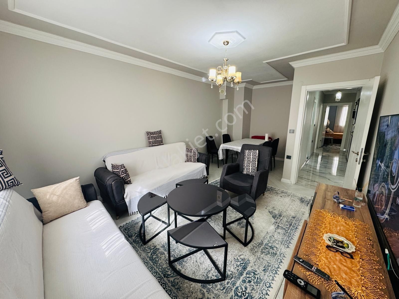 Didim Merkezi Konumda Ful Eşyslı 3+1 Satlık Daire - Görsel 2