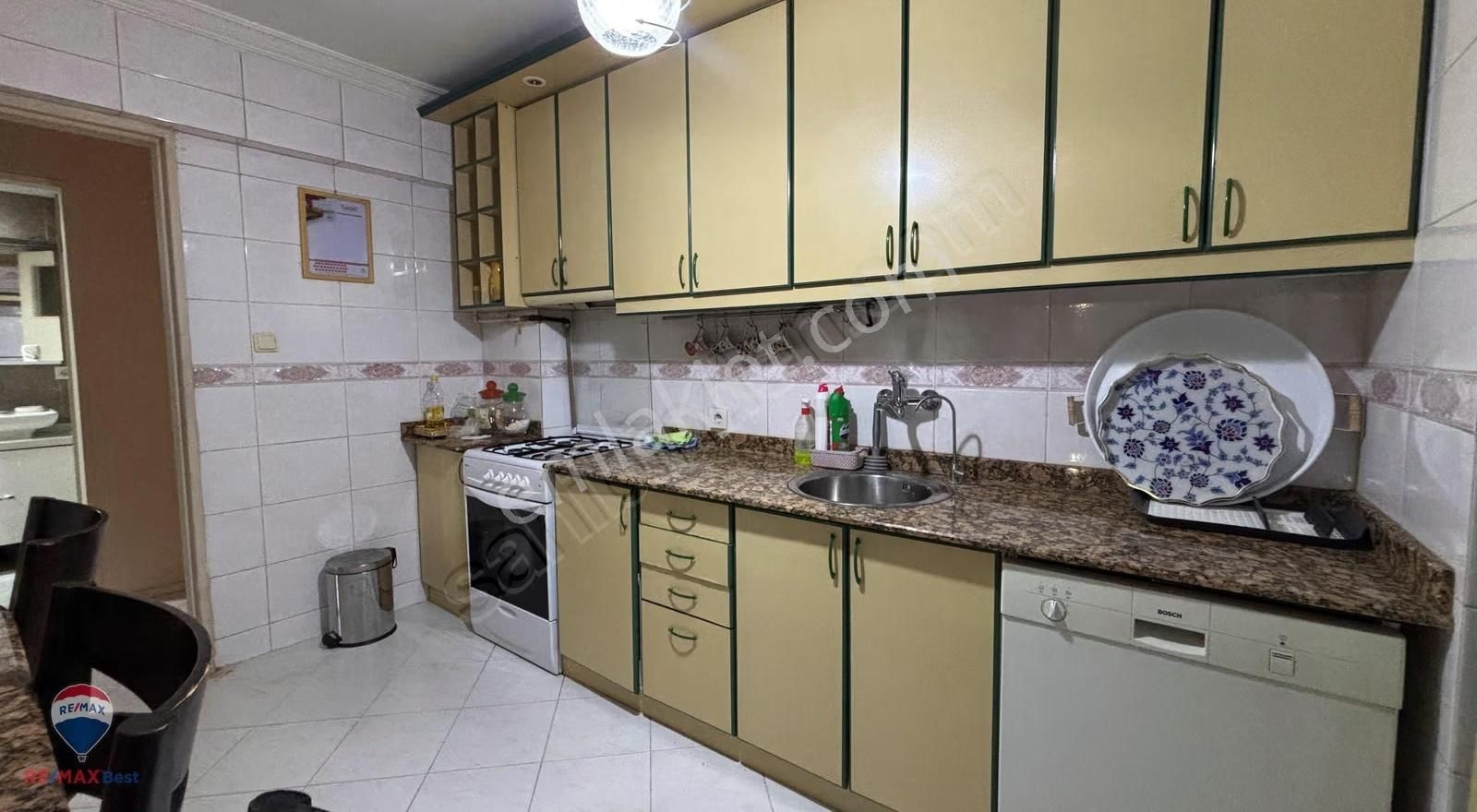 23 Karşıyaka Nergiz Goncalarda Kiralık 3+1 Ferah Daire - Görsel 12