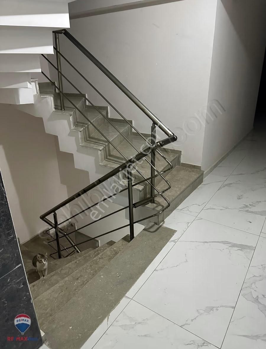 100 Seyrekte Önü Açık Ferah 1+1 Kıralık Daıre - Görsel 19