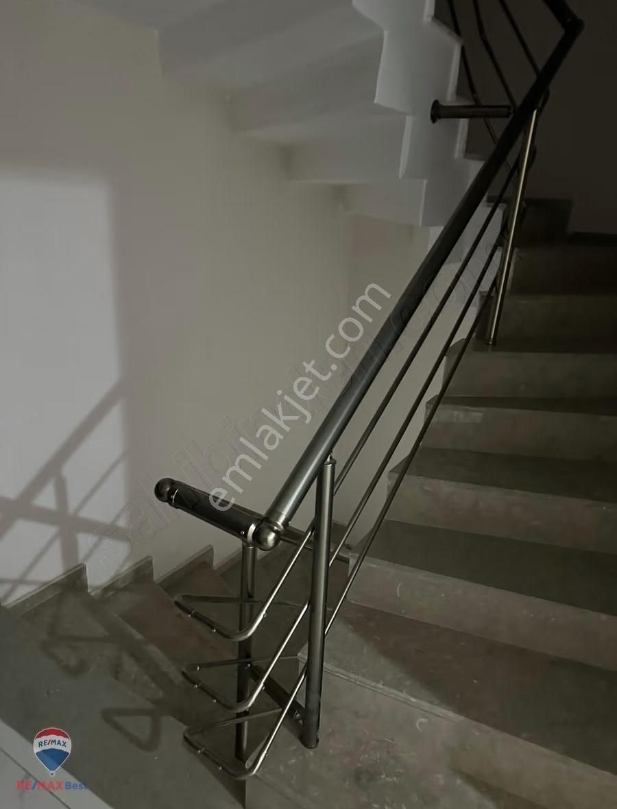 100 Seyrekte Önü Açık Ferah 1+1 Kıralık Daıre - Görsel 18