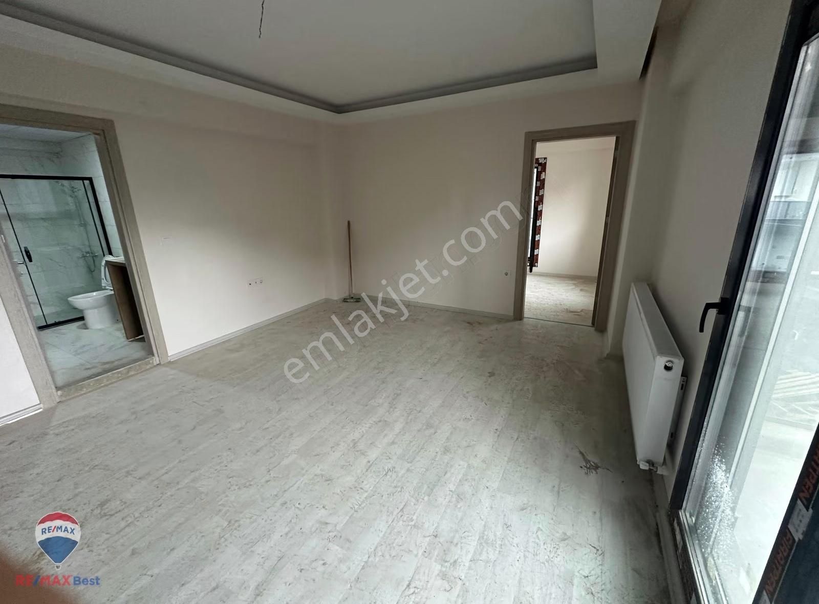 100 Seyrekte Önü Açık Ferah 1+1 Kıralık Daıre - Görsel 11