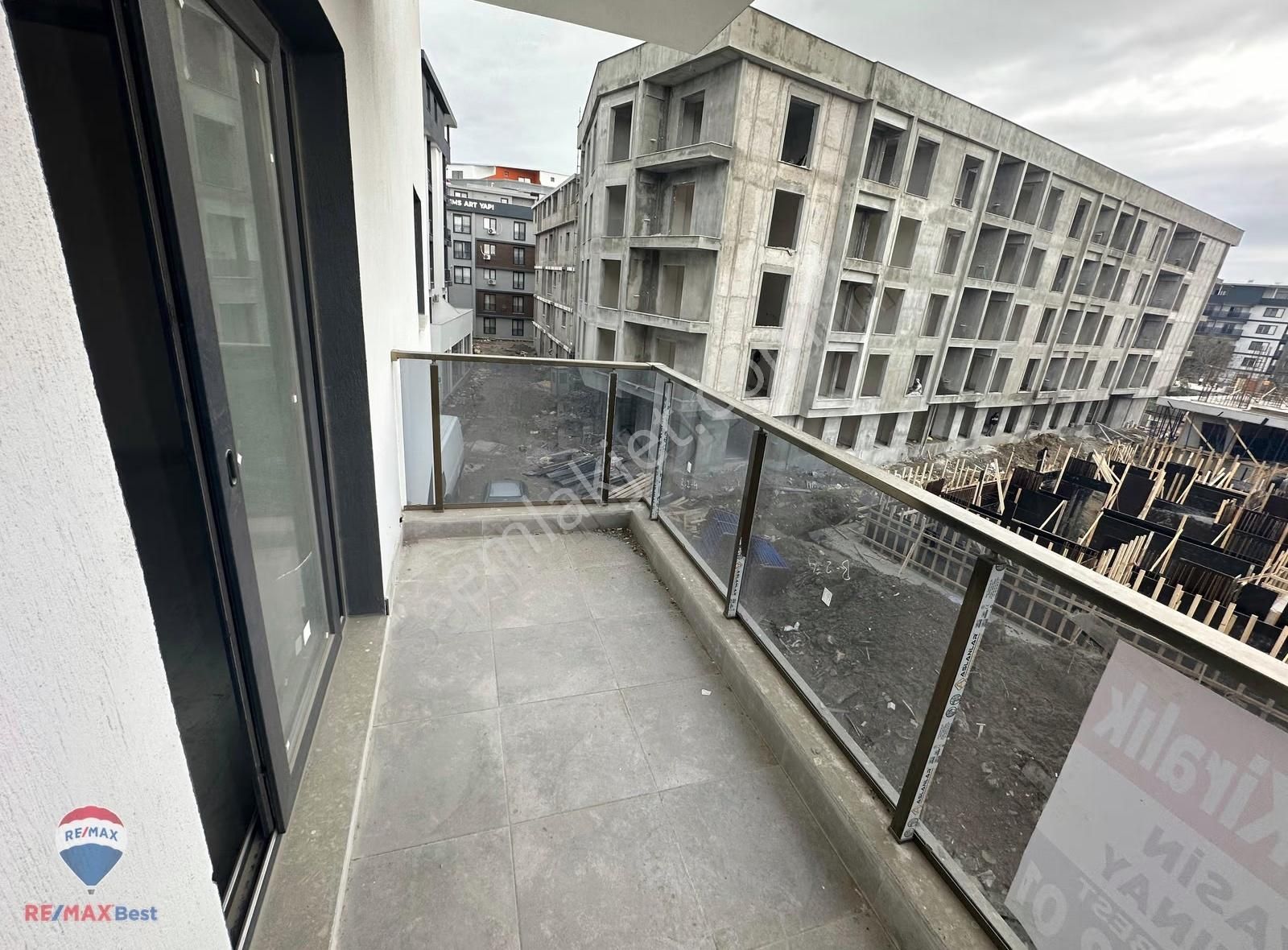 100 Seyrekte Önü Açık Ferah 1+1 Kıralık Daıre - Görsel 27