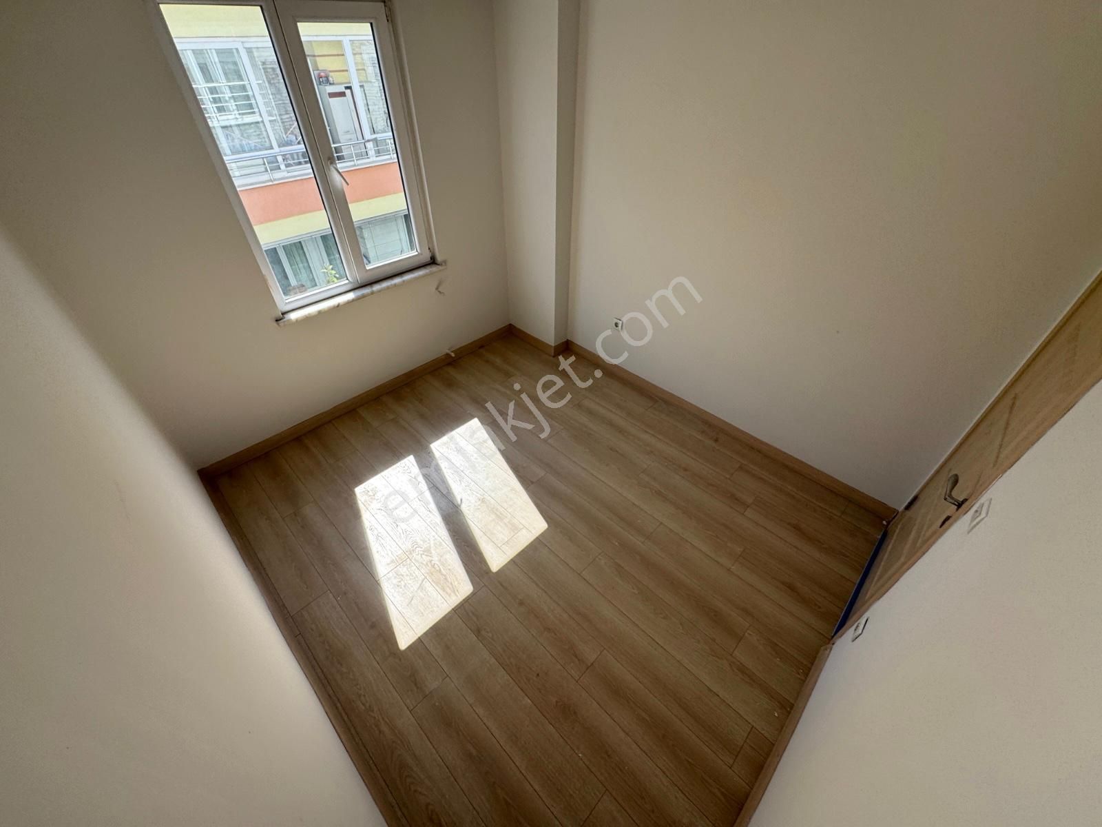 🏡 Referans'tan Akçay'da Denize Yakın Nezih Muhitte Masrafsız Kullanışlı 2+1 Daire - Görsel 6