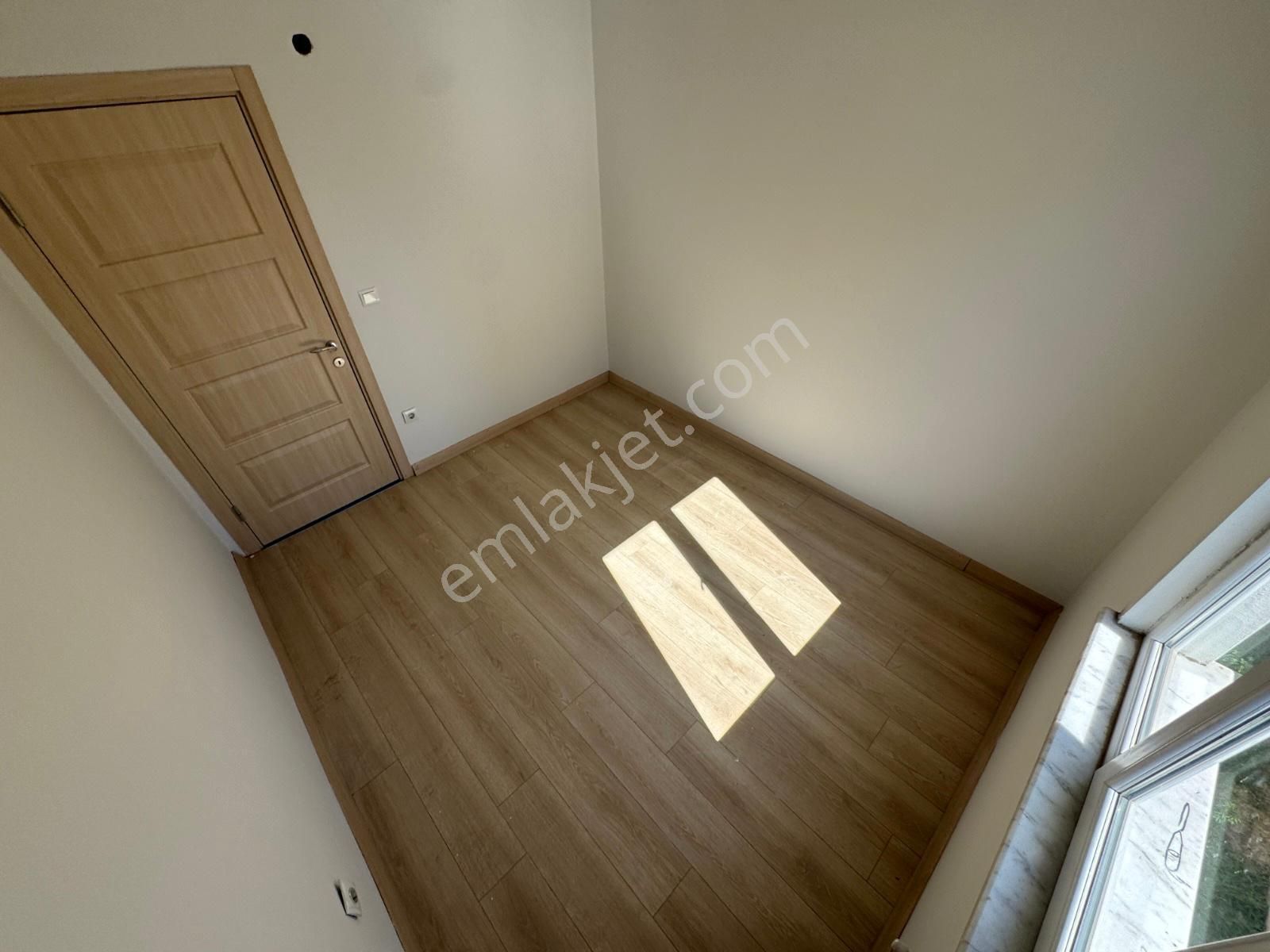 🏡 Referans'tan Akçay'da Denize Yakın Nezih Muhitte Masrafsız Kullanışlı 2+1 Daire - Görsel 7