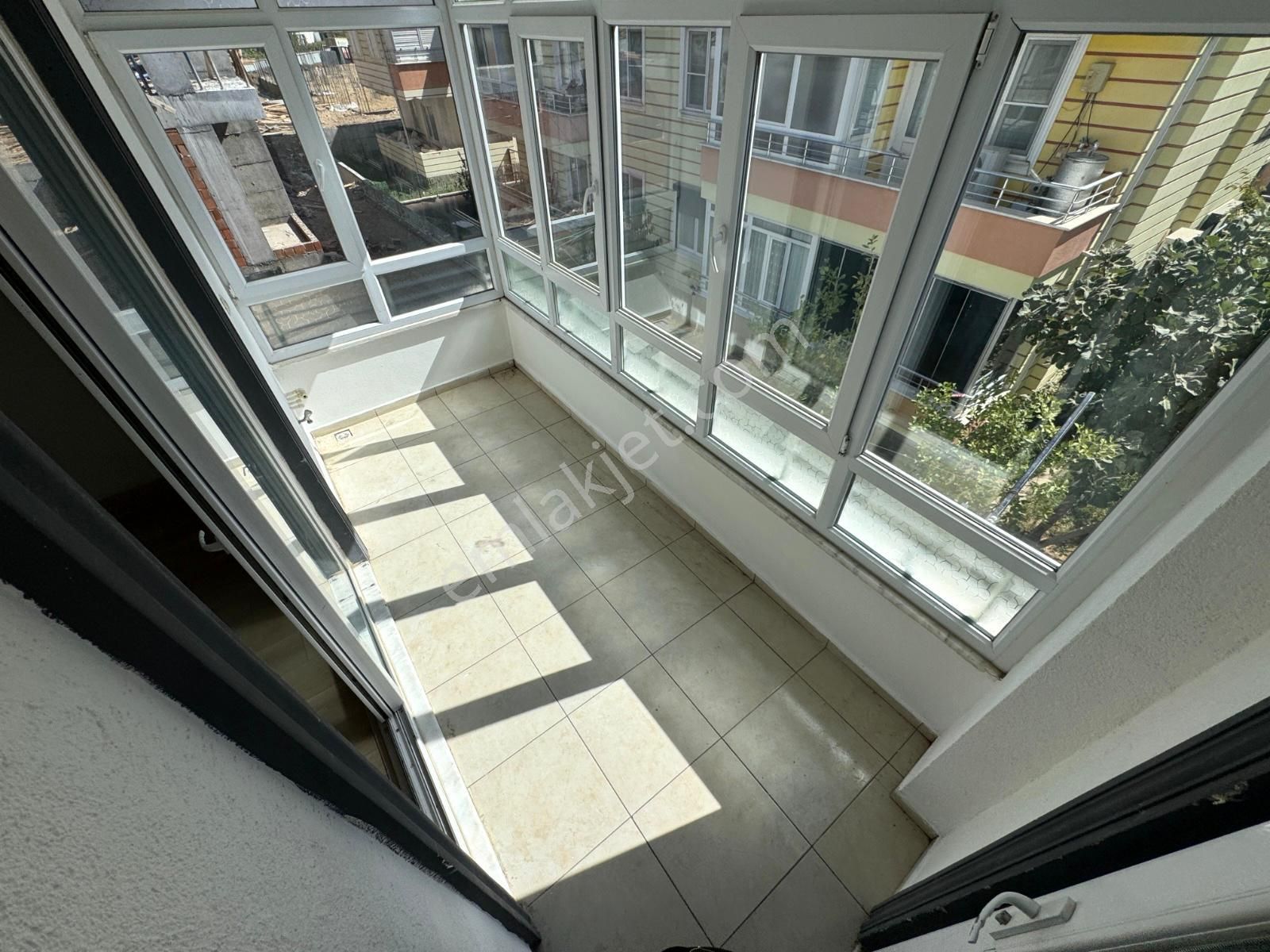 🏡 Referans'tan Akçay'da Denize Yakın Nezih Muhitte Masrafsız Kullanışlı 2+1 Daire - Görsel 13