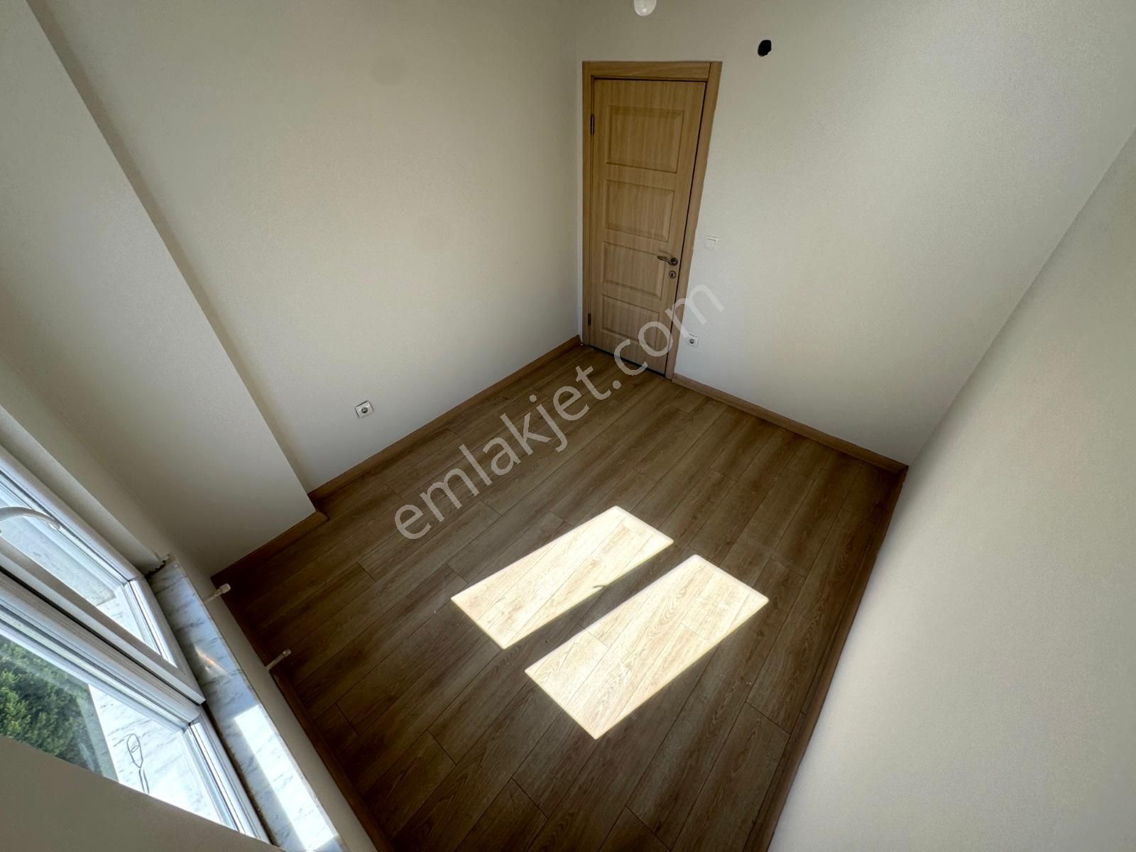 🏡 Referans'tan Akçay'da Denize Yakın Nezih Muhitte Masrafsız Kullanışlı 2+1 Daire