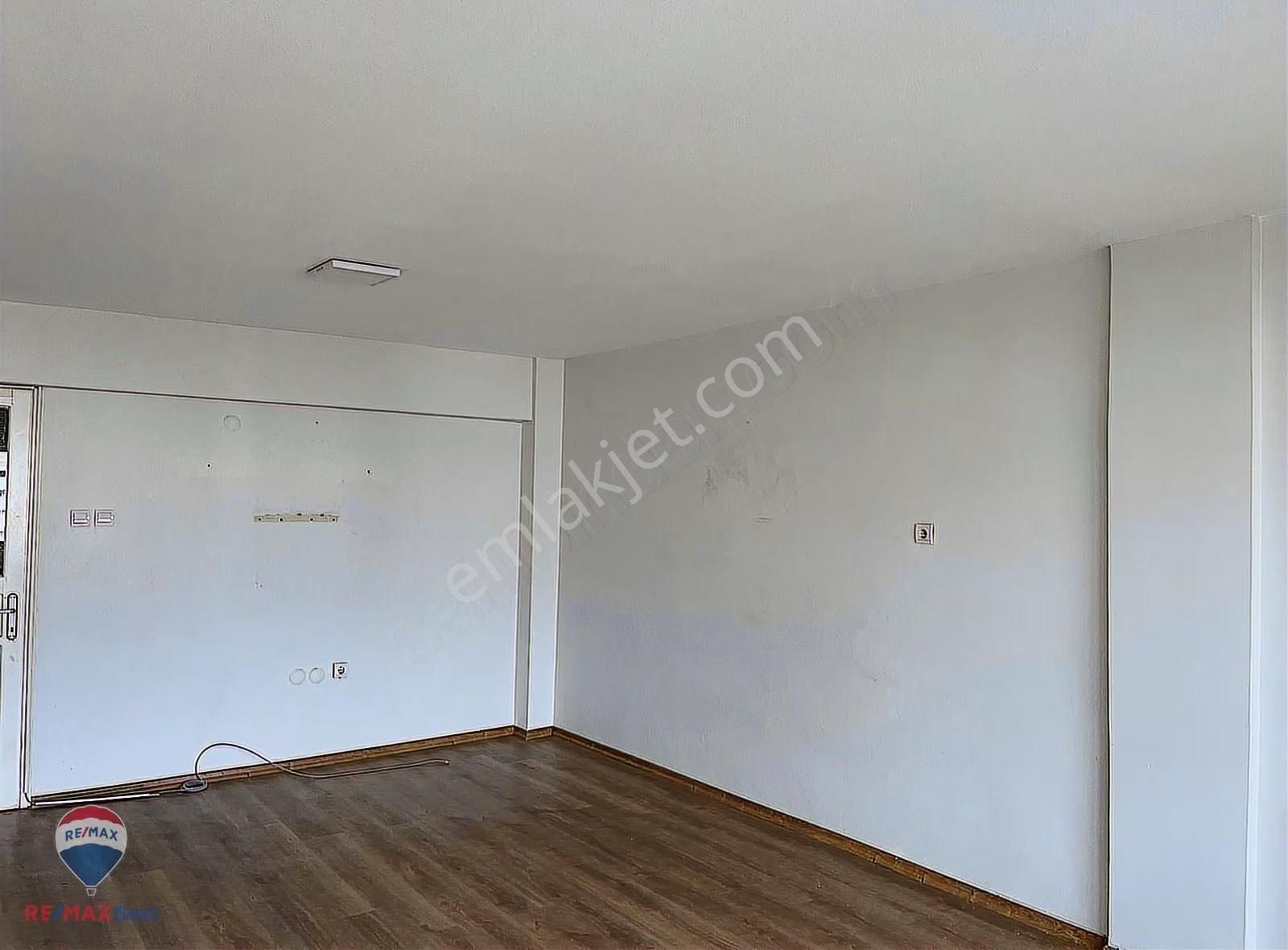 35 Bayraklı Manavkuyu'da Satılık 3+1 Daıre - Görsel 27