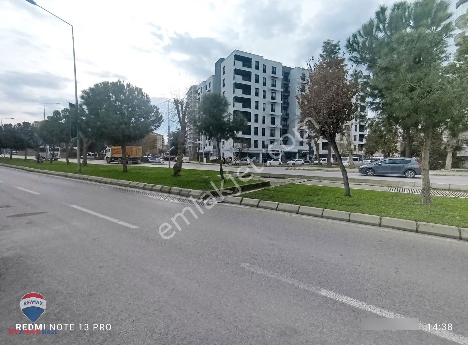 17 Osmangazi'de Cadde Üzeri Satılık Daire - Görsel 9