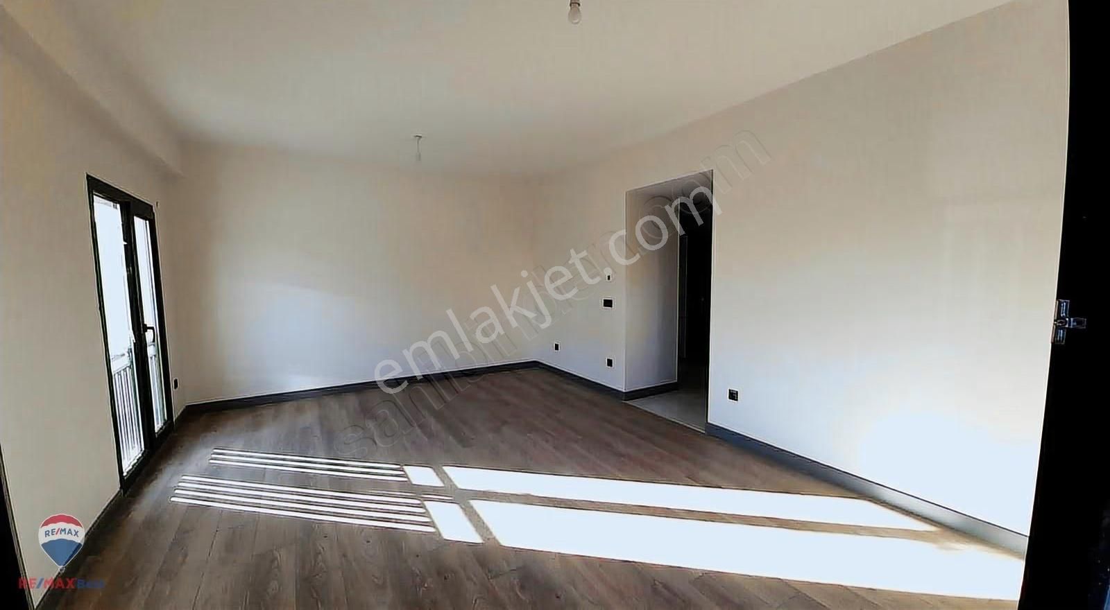 17 Osmangazi'de Cadde Üzeri Satılık Daire - Görsel 16