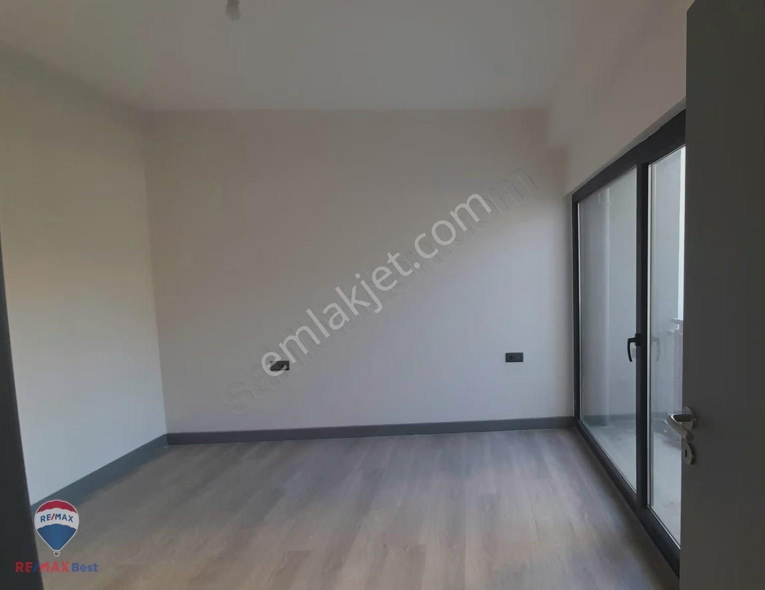 17 Osmangazi'de Cadde Üzeri Satılık Daire - Görsel 15