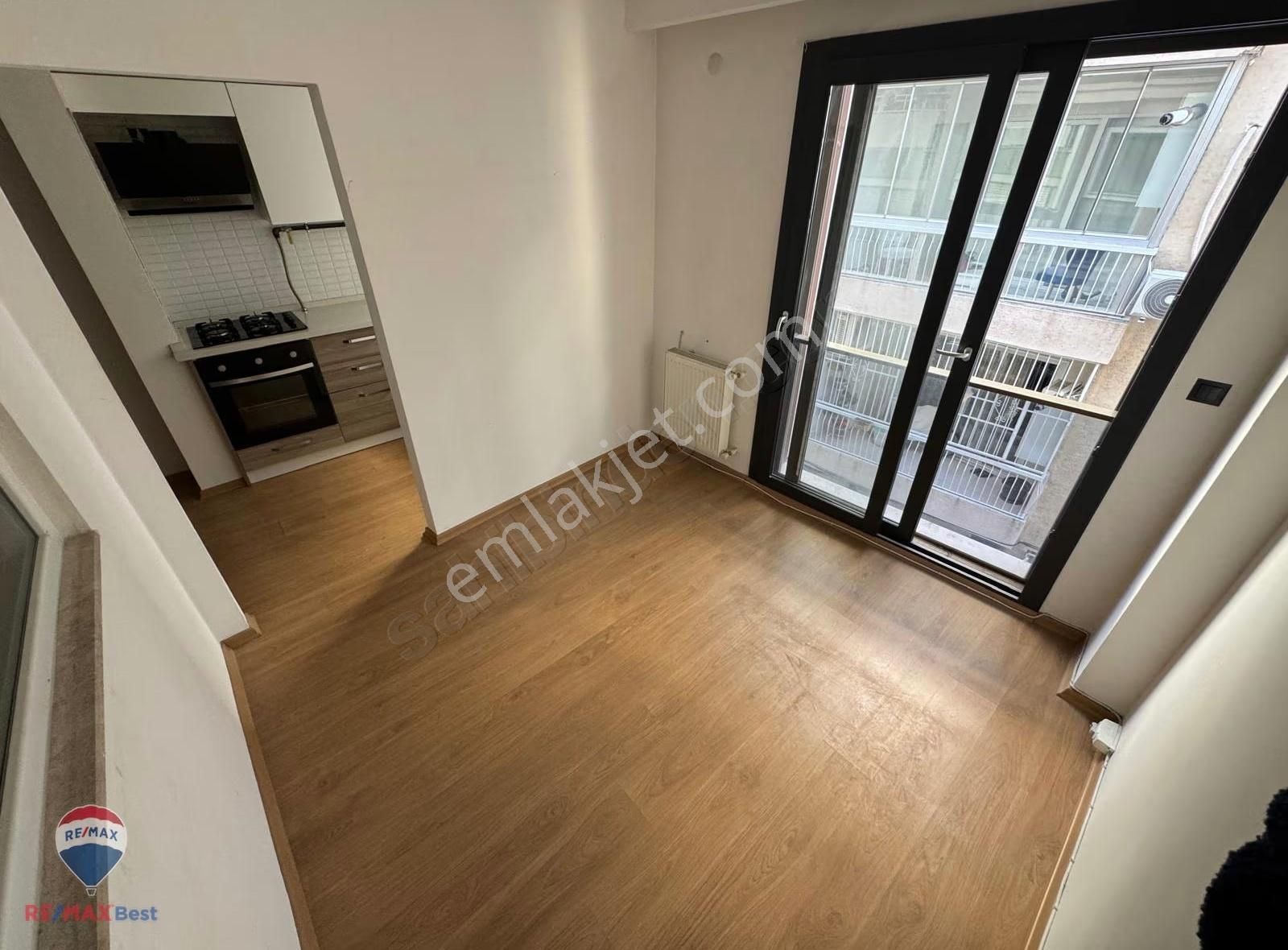 51 Karşıyaka Çarşı Ve İzbana Yakın Yenı Bınada Arakat 1+1 - Görsel 17