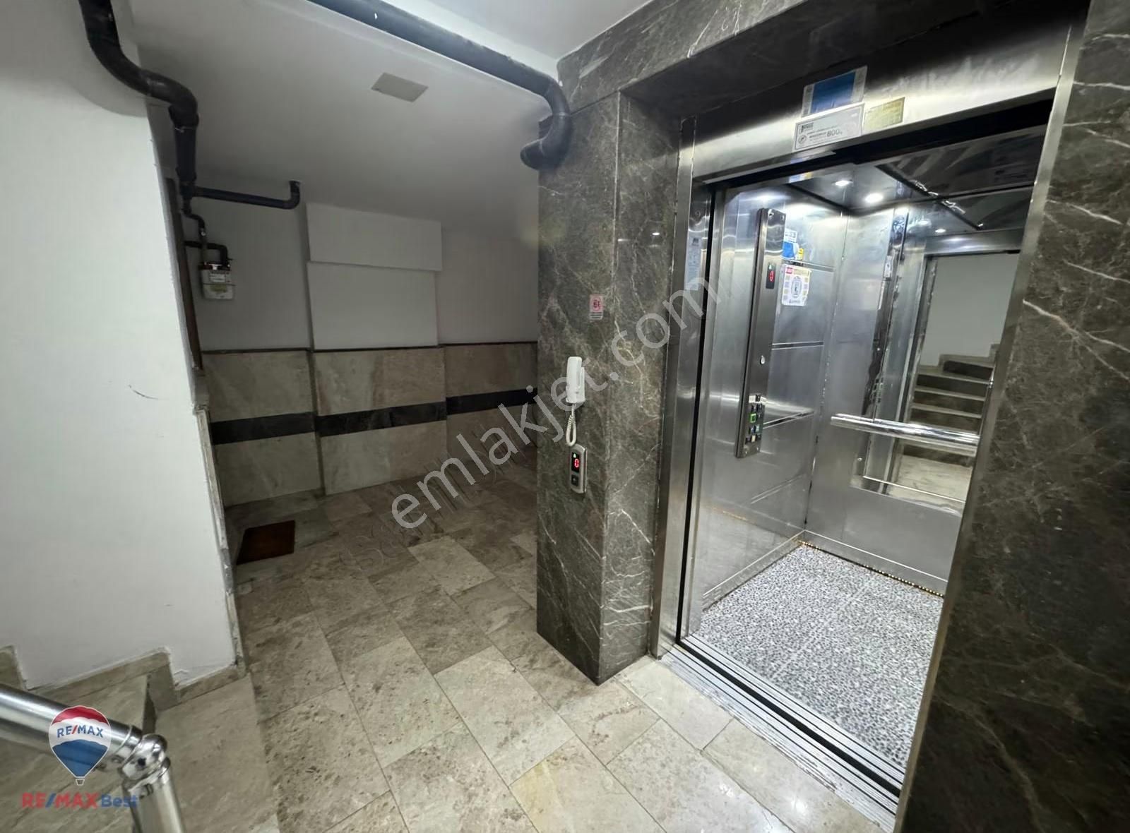 51 Karşıyaka Çarşı Ve İzbana Yakın Yenı Bınada Arakat 1+1 - Görsel 4