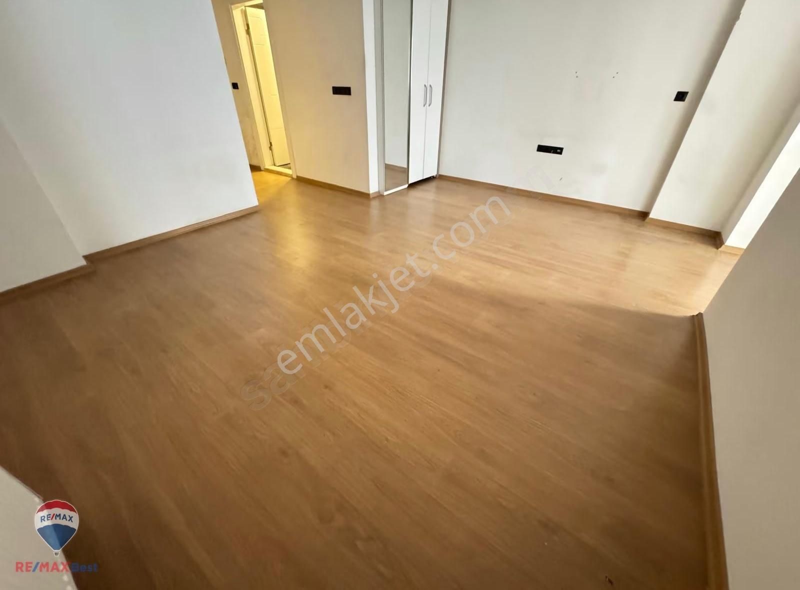 51 Karşıyaka Çarşı Ve İzbana Yakın Yenı Bınada Arakat 1+1 - Görsel 15