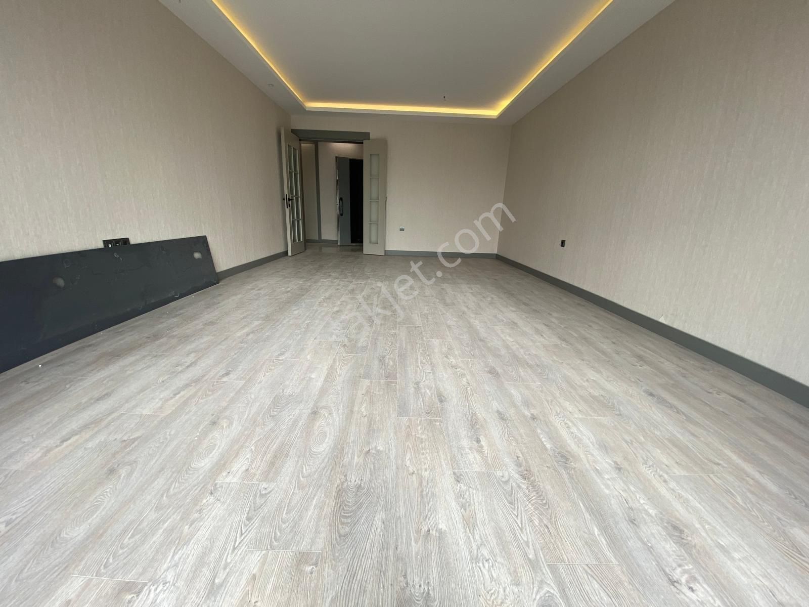 Susuz'da Muhteşem Lokasyon'da 4+1 Sıfır Ultra Lüks 170 M2 Daire - Görsel 34