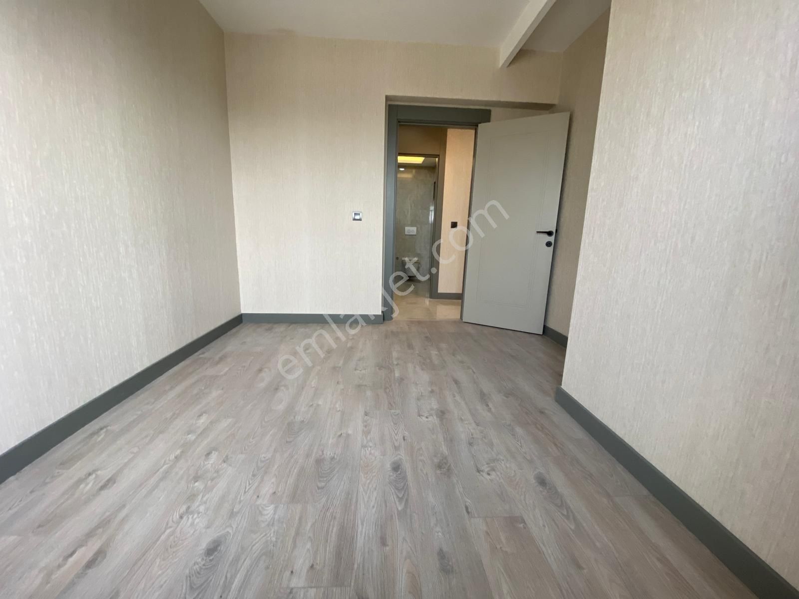 Susuz'da Muhteşem Lokasyon'da 4+1 Sıfır Ultra Lüks 170 M2 Daire - Görsel 25