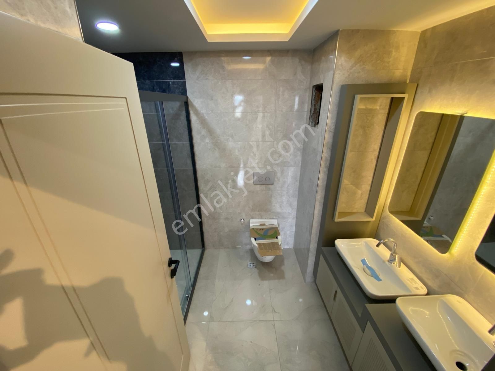 Susuz'da Muhteşem Lokasyon'da 4+1 Sıfır Ultra Lüks 170 M2 Daire - Görsel 20