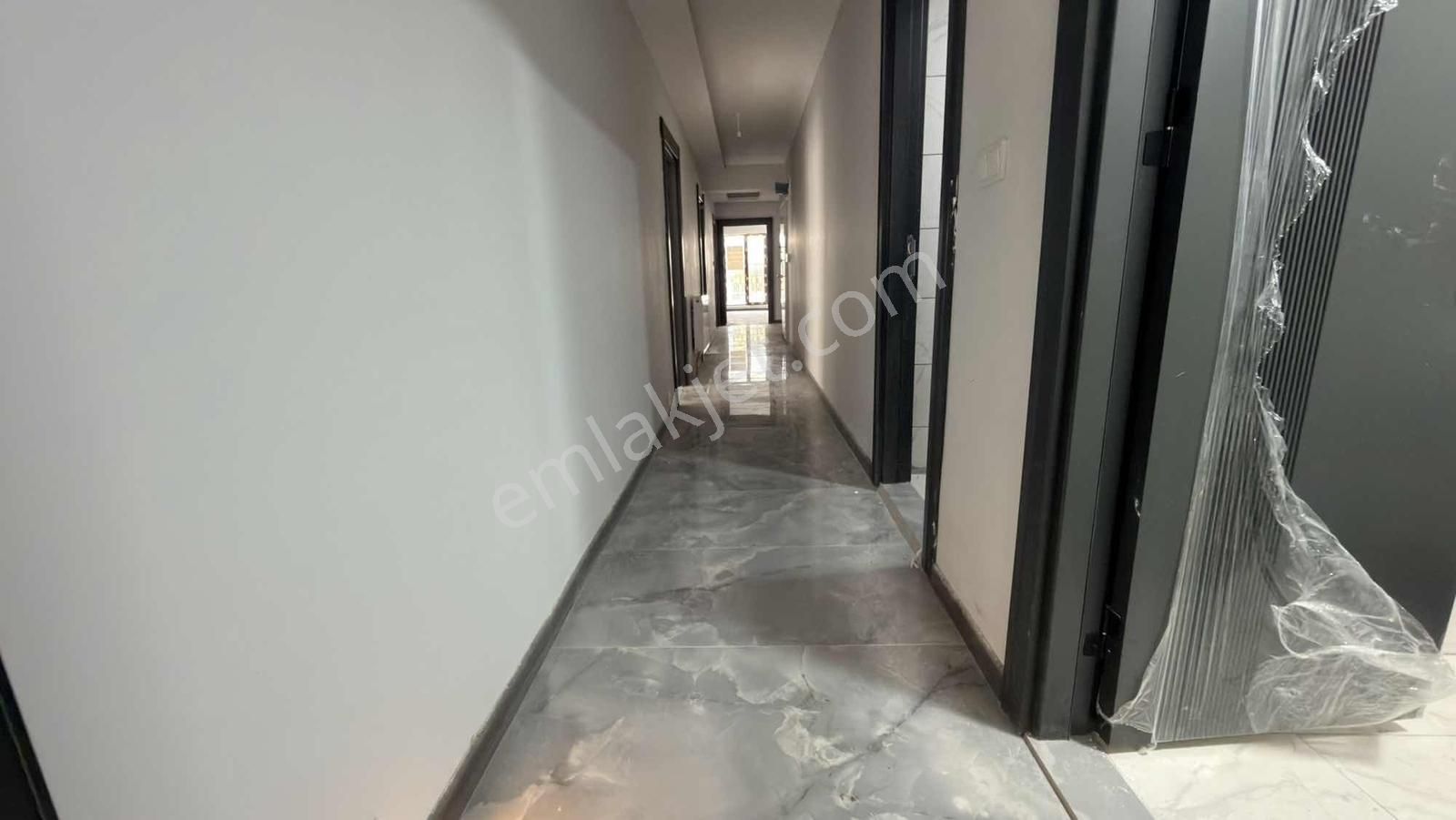 Çetin Emlak'tan Tandoğan'da Ebvyn Banyolu 3+1 Yüksek Giriş Daire - Görsel 29