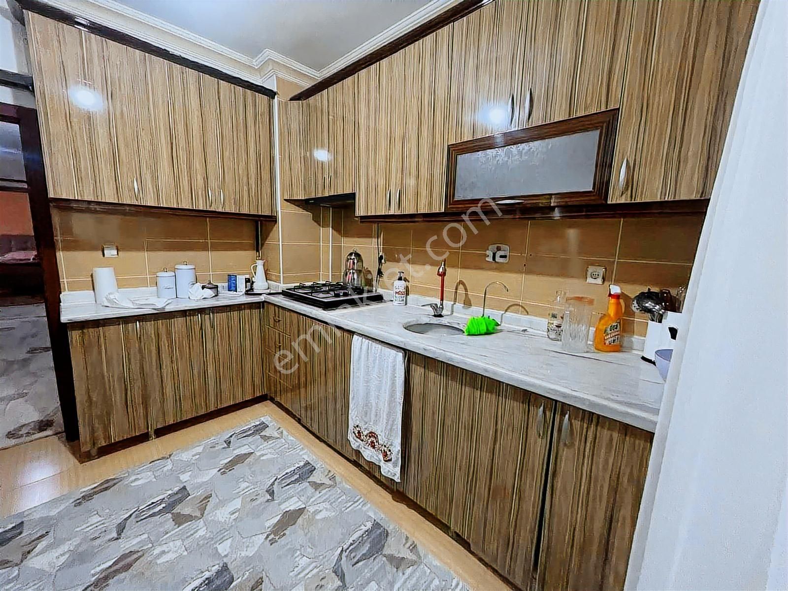 Çetin'den Harika Konum Cadde Cephe Yeni Bina Ara Kat Ön Cephe - Görsel 13