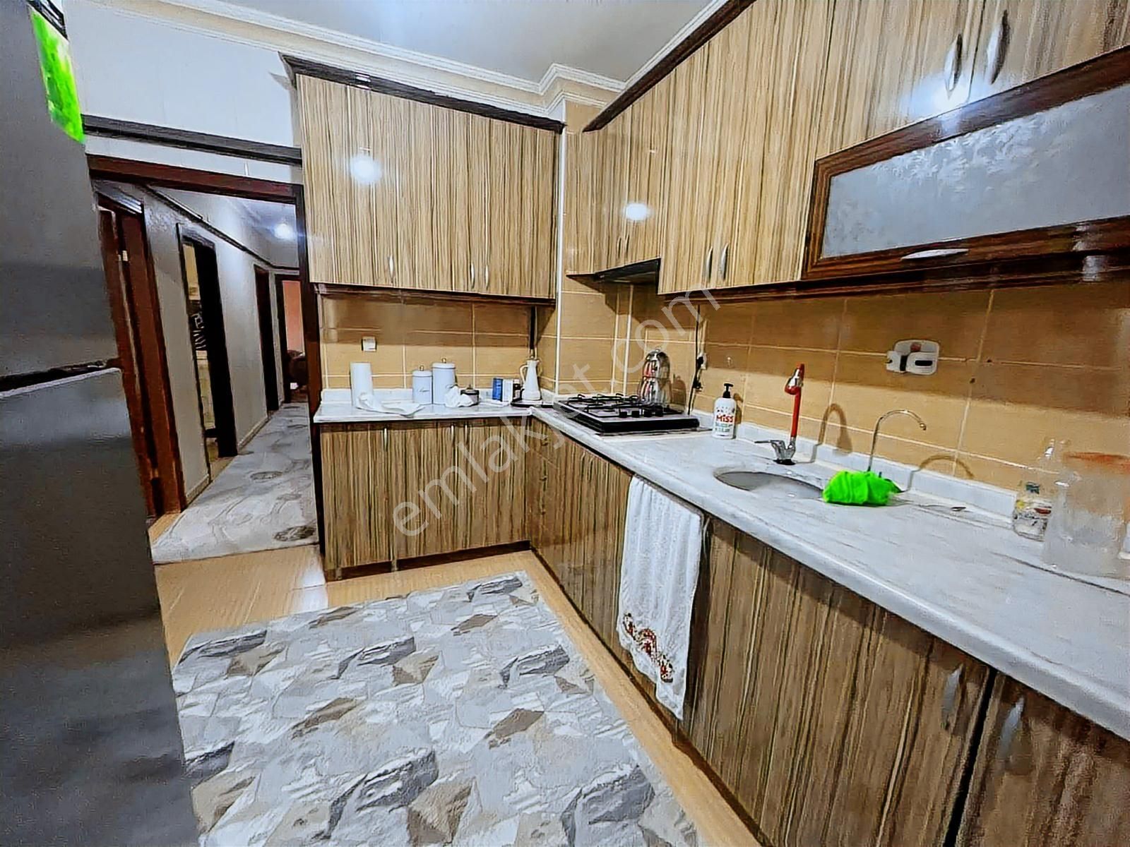 Çetin'den Harika Konum Cadde Cephe Yeni Bina Ara Kat Ön Cephe - Görsel 12