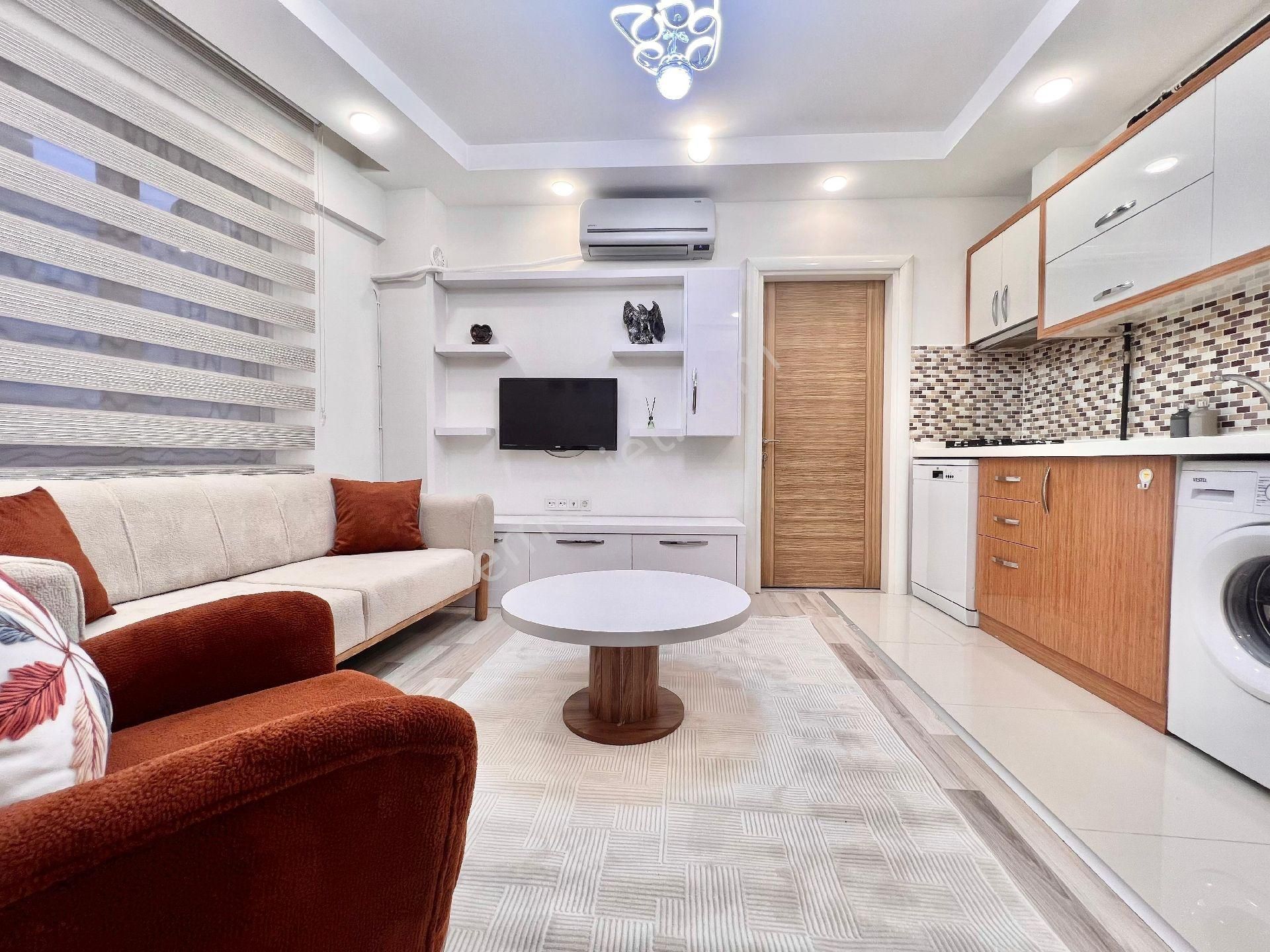 Fesleğen Mahallesinde Diş Hastanesine Yürüme Mesafesinde Arakat Apart Satılıktır