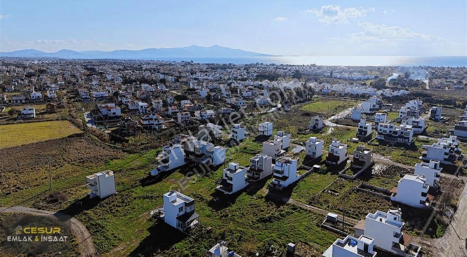 İzmir Dikili Onurkent Sitesinde Satılık Köşe Parsel Arsa - Görsel 2