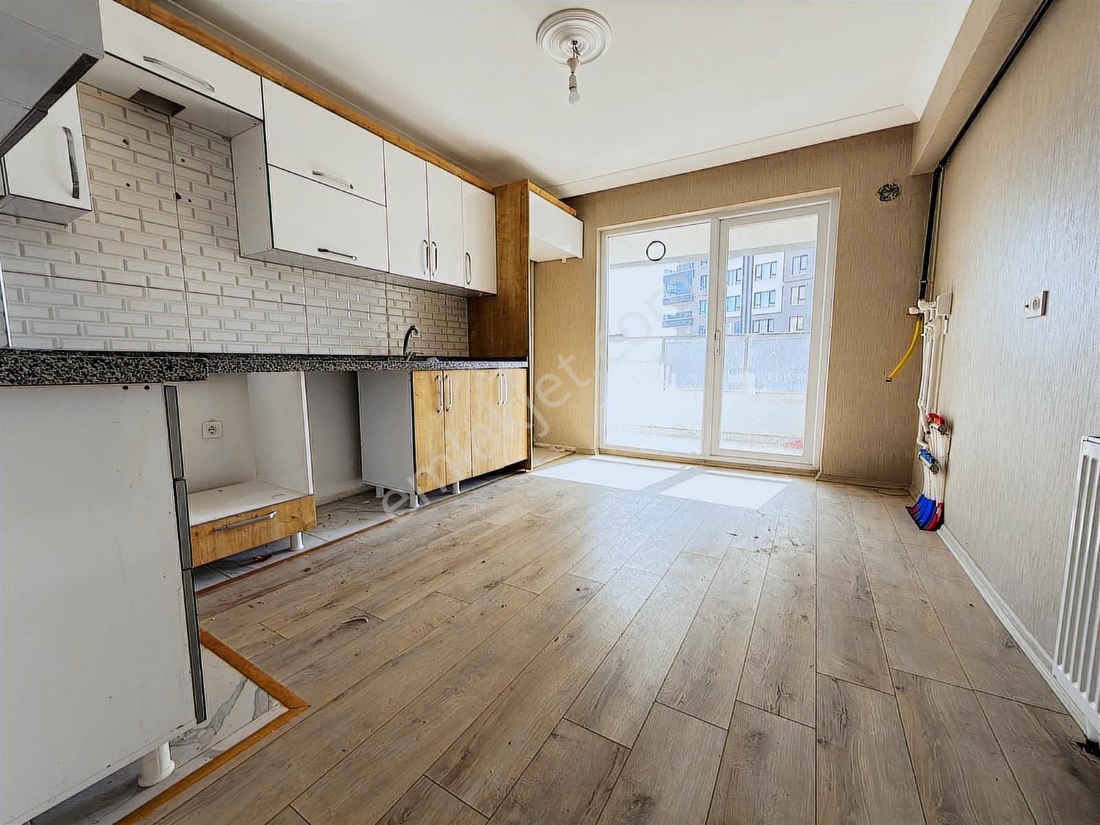 Saraycıkta 4 Son Katta Sıfır Emsalsiz 4+1 Geniş Ultra Lüks Daire - Görsel 3