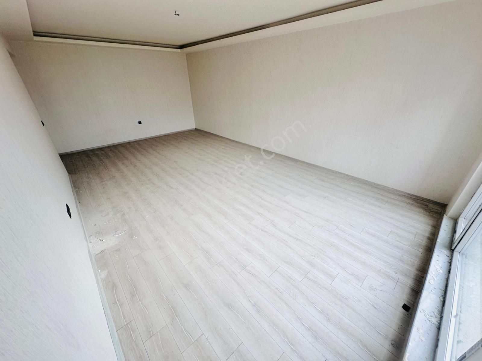 Ty'de Site İçerisinde Ebeveyn Banyolu Kapalı Otoparklı 4+1 Daire - Görsel 19