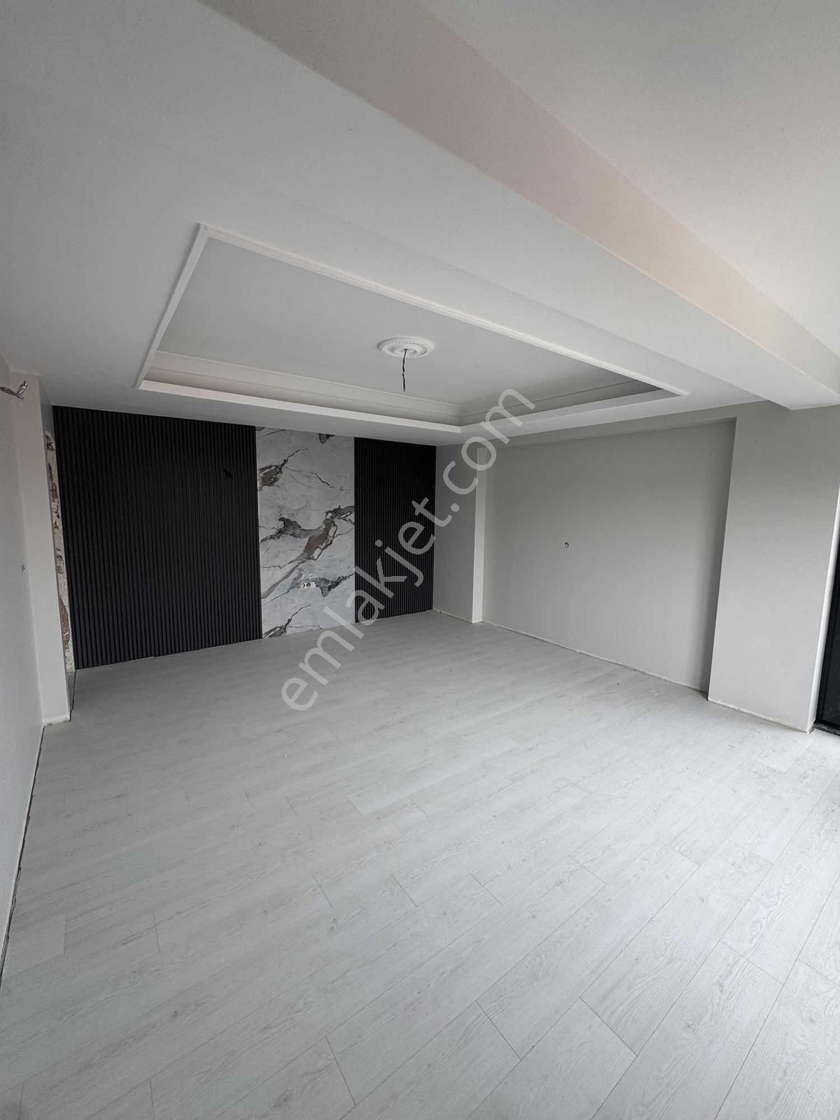 Kartepe Dumlupınar Mah Satılık 3+1 Arakat Fırsat Daire