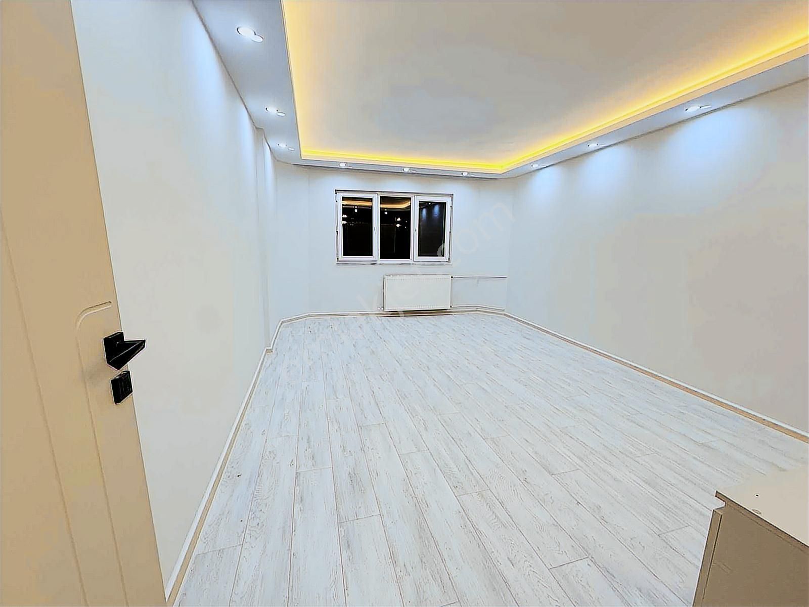 Emlak Center'dan Sakarya Mah Satılık Zeminden Asansörlü 3+1 - Görsel 20
