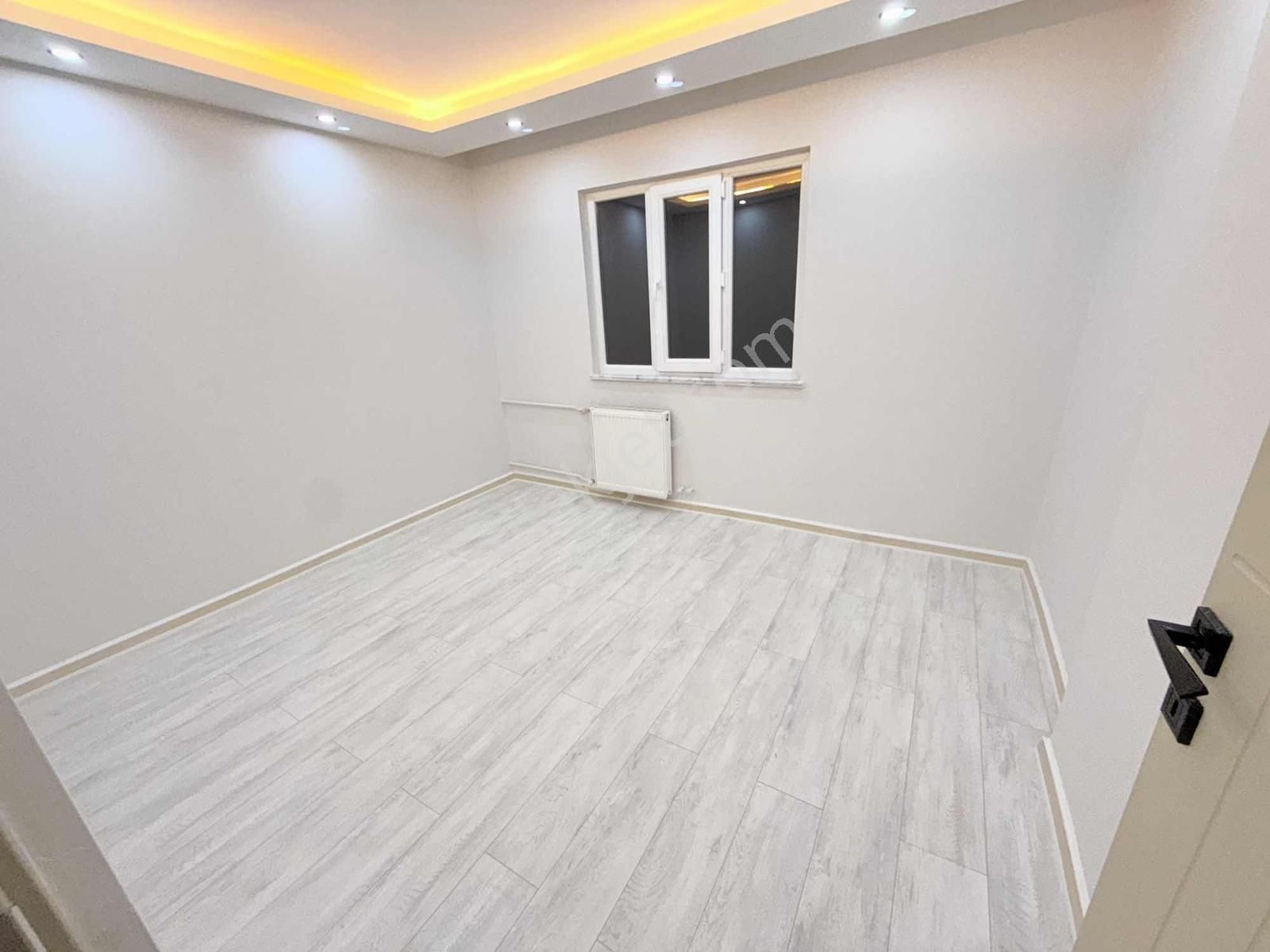 Emlak Center'dan Sakarya Mah Satılık Zeminden Asansörlü 3+1 - Görsel 8