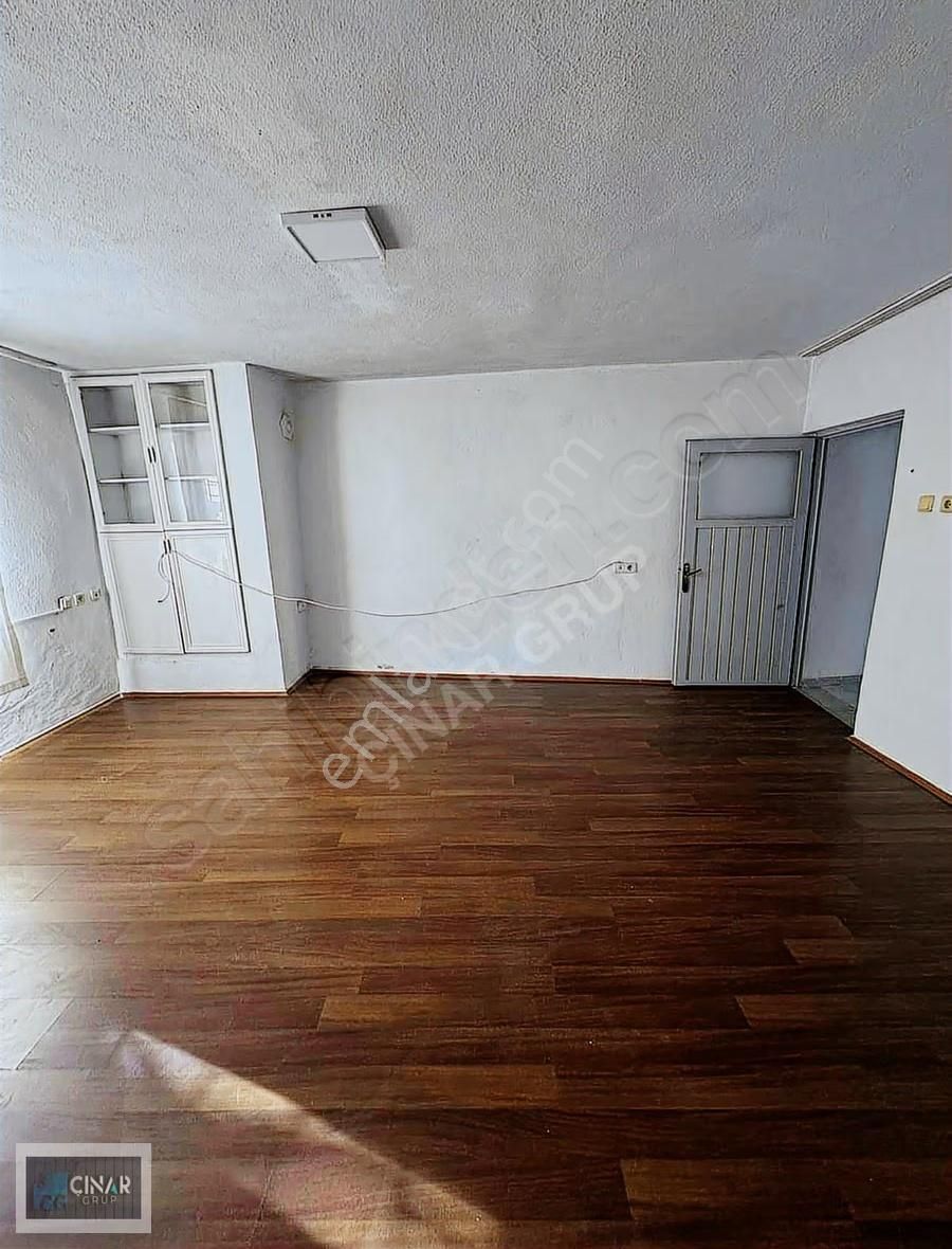 Taşyaka Mahallesi'nde Kiralık 2+1 Giriş Kat Daire - Görsel 6