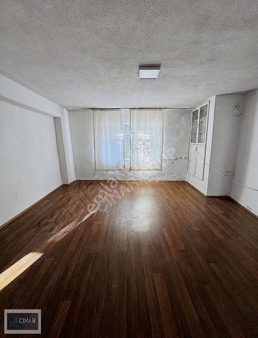 Taşyaka Mahallesi'nde Kiralık 2+1 Giriş Kat Daire