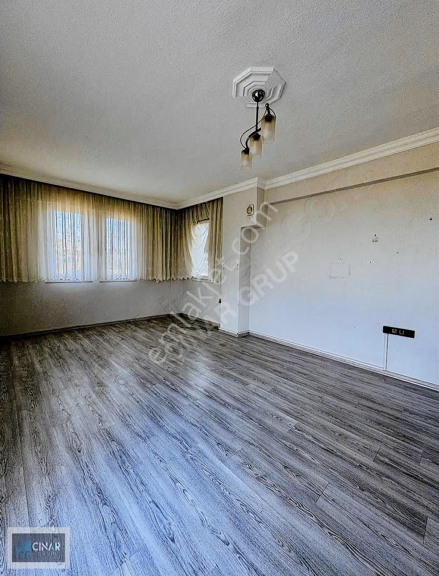Menteşeoğlu Mahallesi'nde 3+1 Kiralık Geniş Daire - Görsel 3