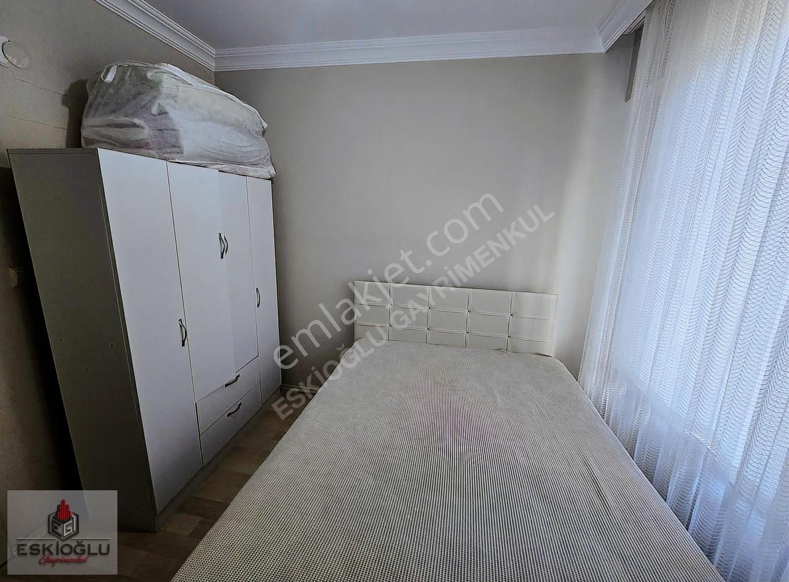 Eskioğlu'ndan Denize Yakın Havuzlu Sitede 2+1 Girişkat Daire - Görsel 2