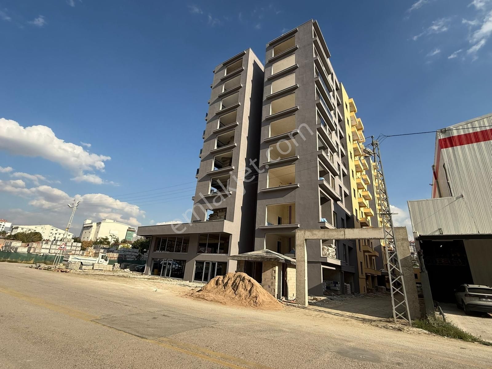 Mamak Plevne Caddesinde Lüks Sitede 1+1 Satılık Daire - Görsel 9