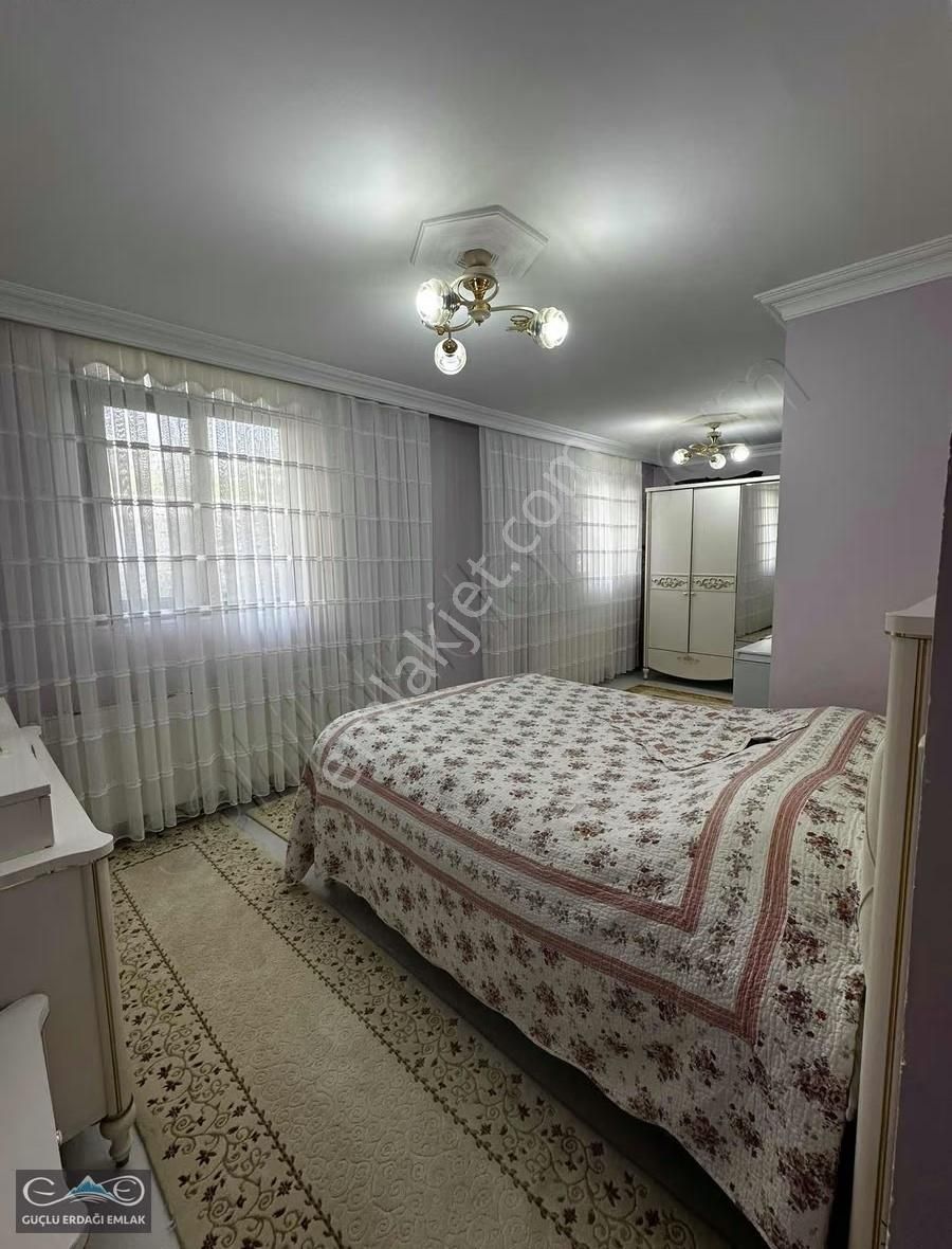 Emsallerine Göre Uygun Fiyatlı, 160 M² Geniş 3+1 Yüksek Giriş - Görsel 10