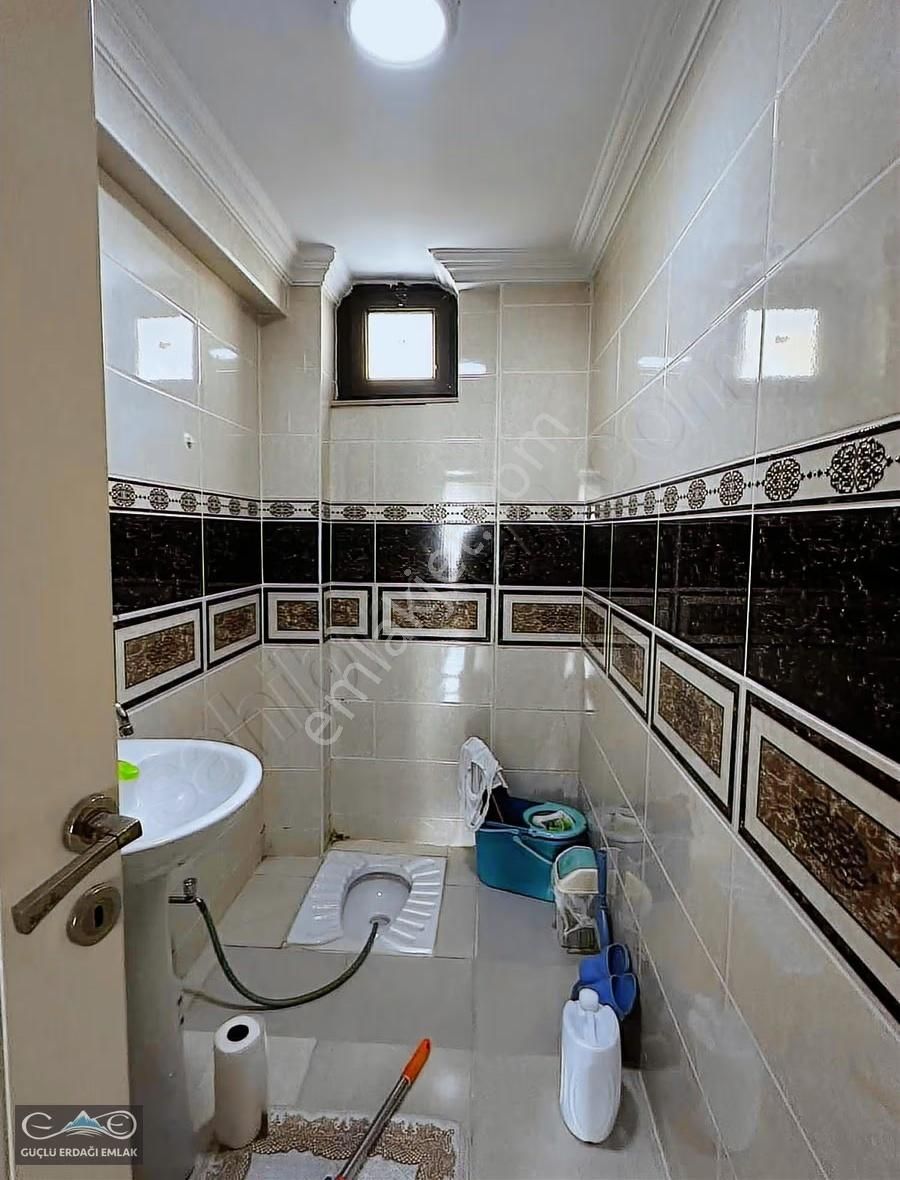 Emsallerine Göre Uygun Fiyatlı, 160 M² Geniş 3+1 Yüksek Giriş - Görsel 16