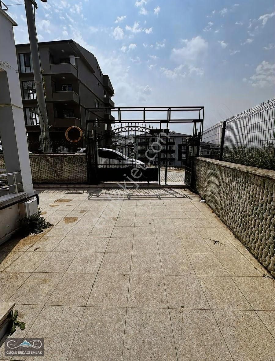 Emsallerine Göre Uygun Fiyatlı, 160 M² Geniş 3+1 Yüksek Giriş - Görsel 4